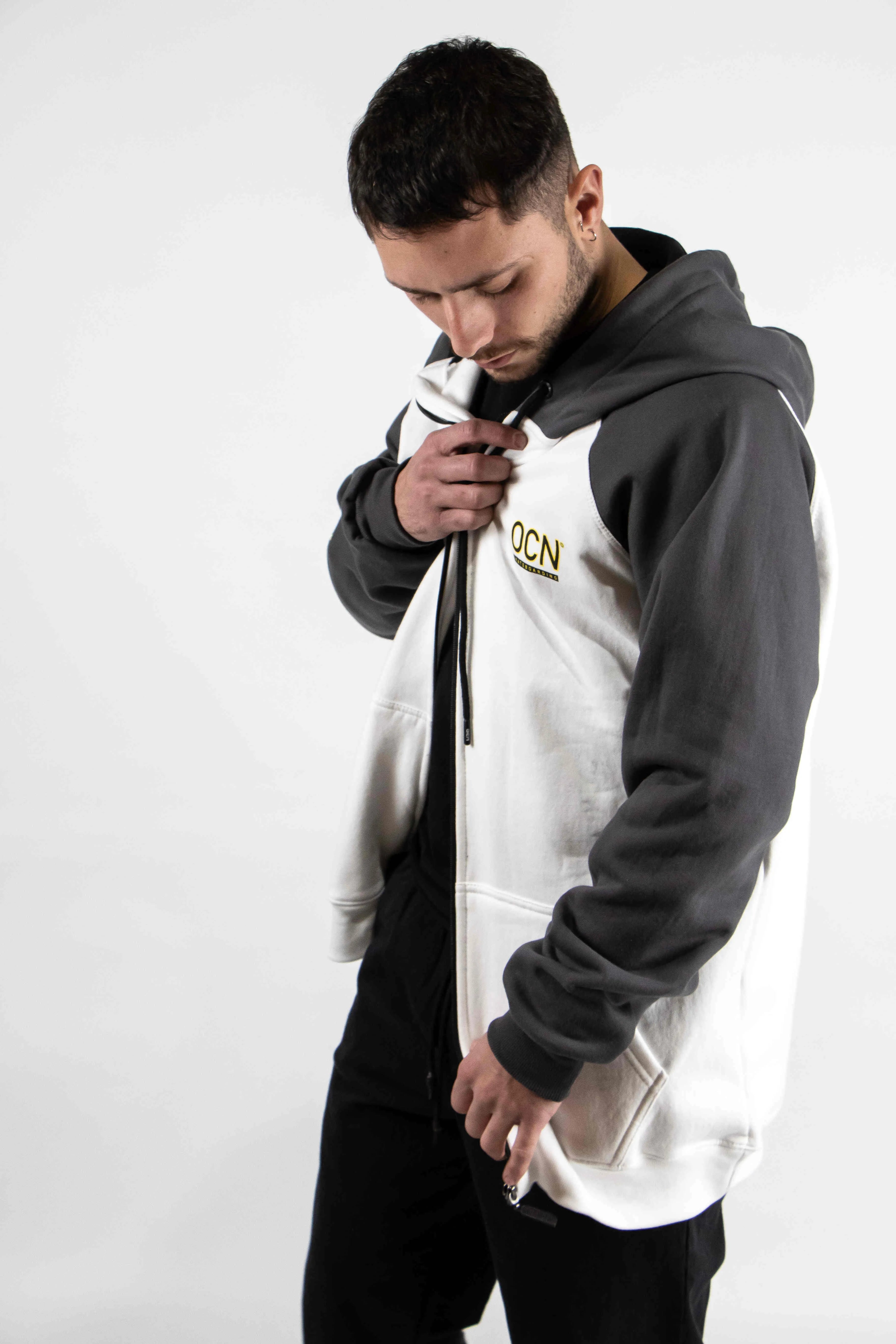 Ocn H Sleeve White Pavime Grey Campera - Lightweight & Comfortable Jacket for Outdoor Activities & Casual Wear