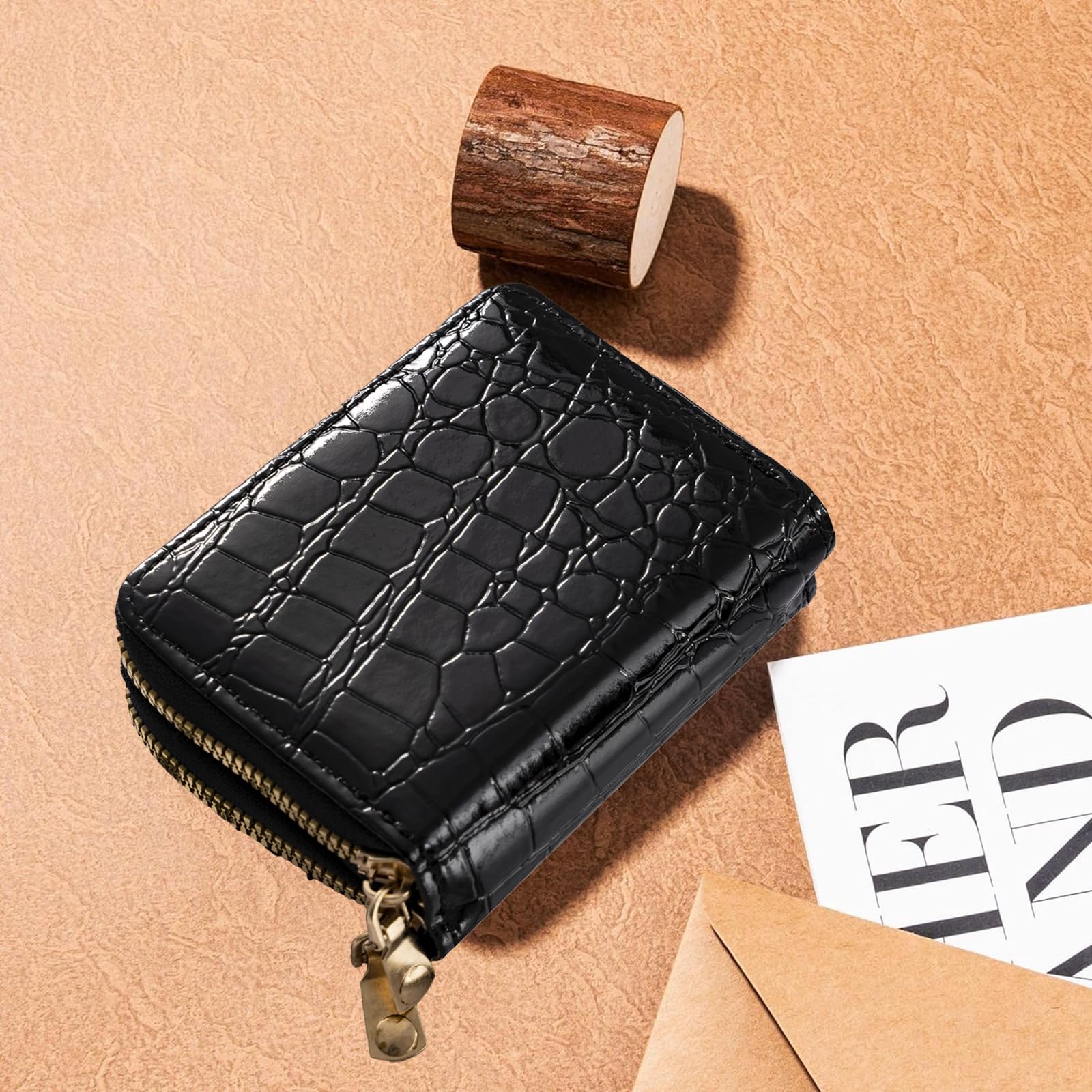 Stylish Crocodile PU Leather Card Holder with Zipper - Multi-Slot Compact Wallet for Men & Women - Perfect for Travel, Business & Everyday Use (Black)