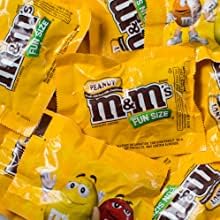 Bulk Halloween Candy Assortment - 2.0 lb Variety Pack with Snickers, Kit Kat, Milky Way, Twix & Hershey's | Fun Size Chocolate Bars Individually Wrapped | Perfect for Trick-or-Treating, Party Favors & Office Treats