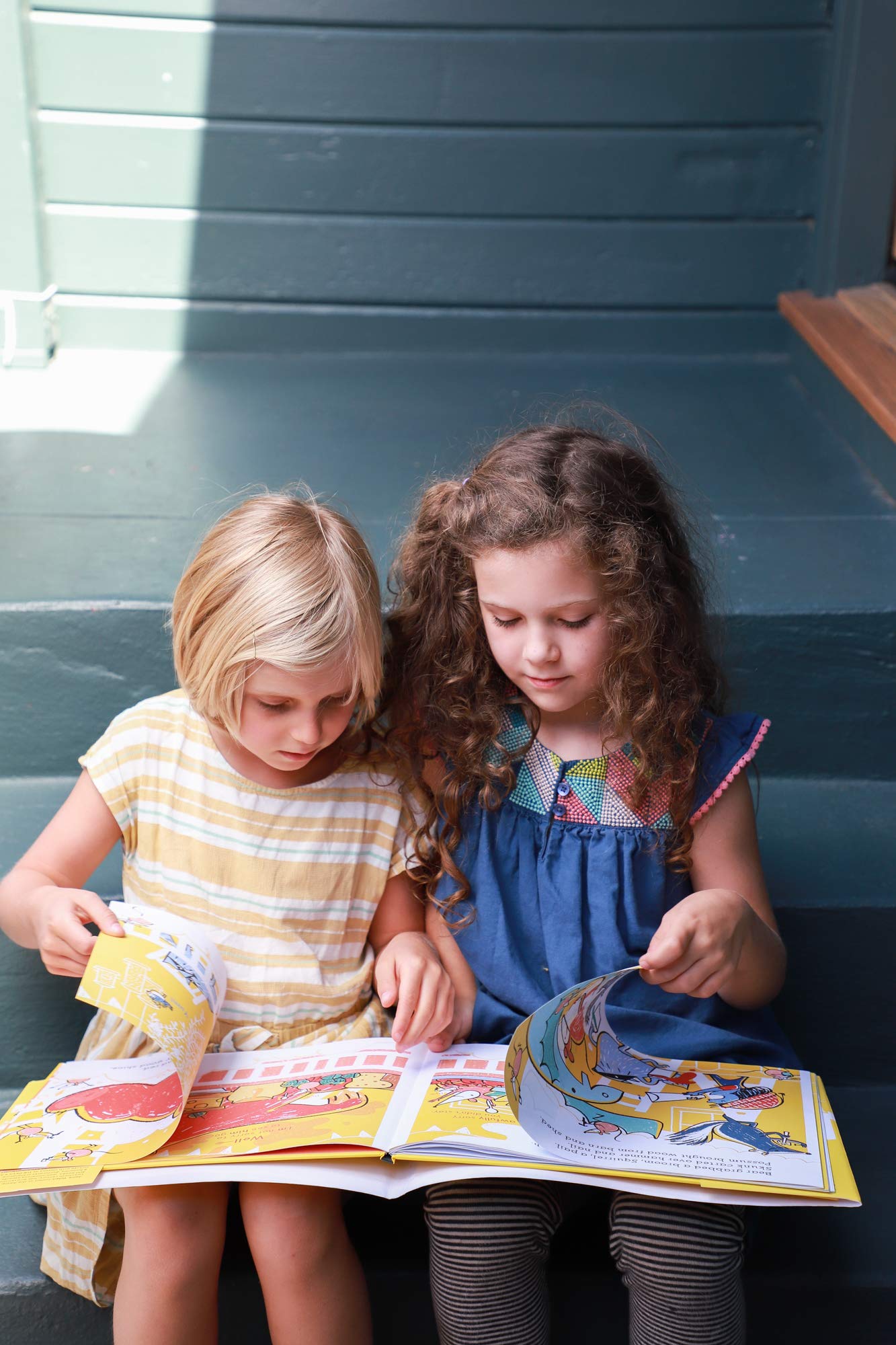 A Bear Sat on My Porch Today: Heartwarming Children's Story Book About Animal Friendship & Inclusivity - Perfect for Bedtime Reading, Classroom Storytime & Teaching Diversity