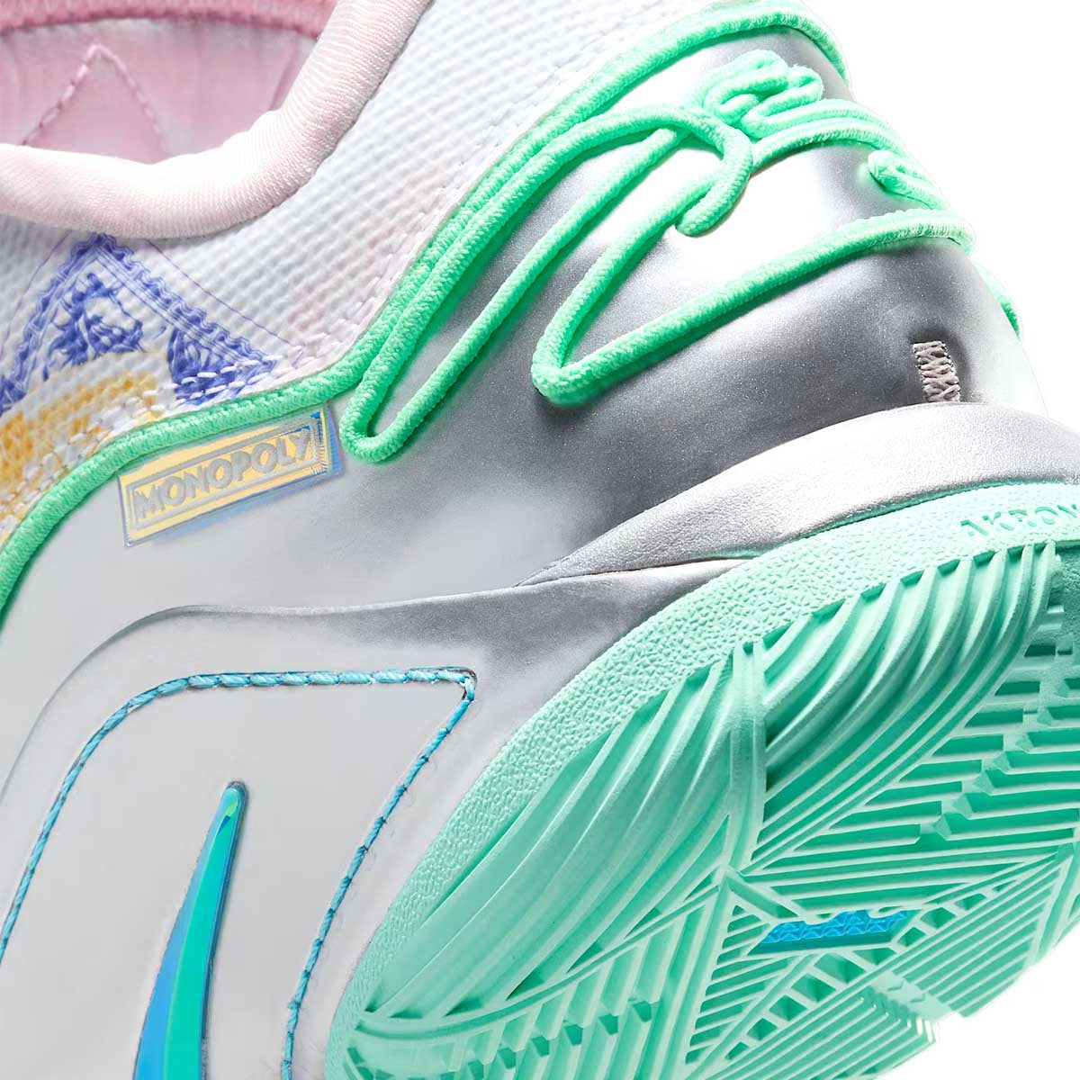LeBron XXII 'Currency' EP Basketball Shoes - White Green Glow Men's Sneakers for Court Performance & Street Style | Perfect for NBA Games, Training & Casual Wear