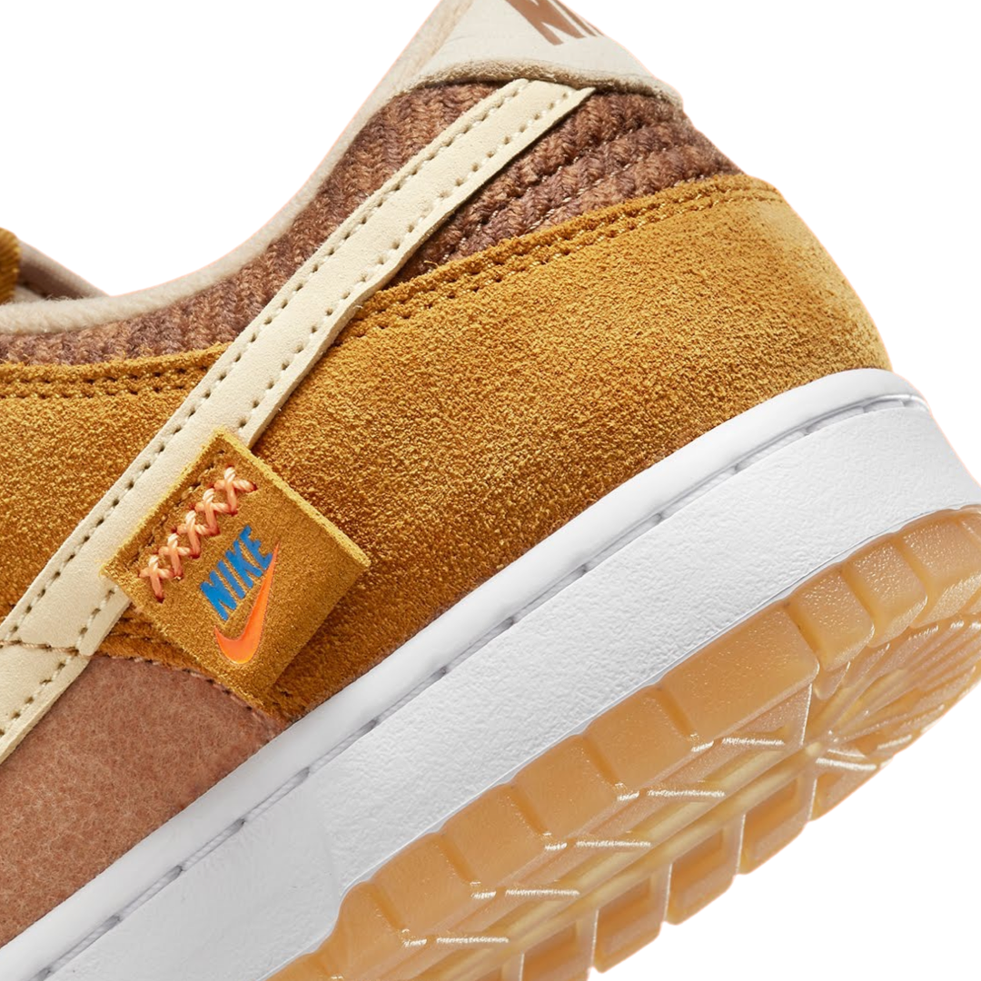 Nike Dunk Low Sneakers in Teddy Bear Praline Desert Ocher Hemp Pearl - Stylish Casual Shoes for Everyday Wear & Street Fashion
