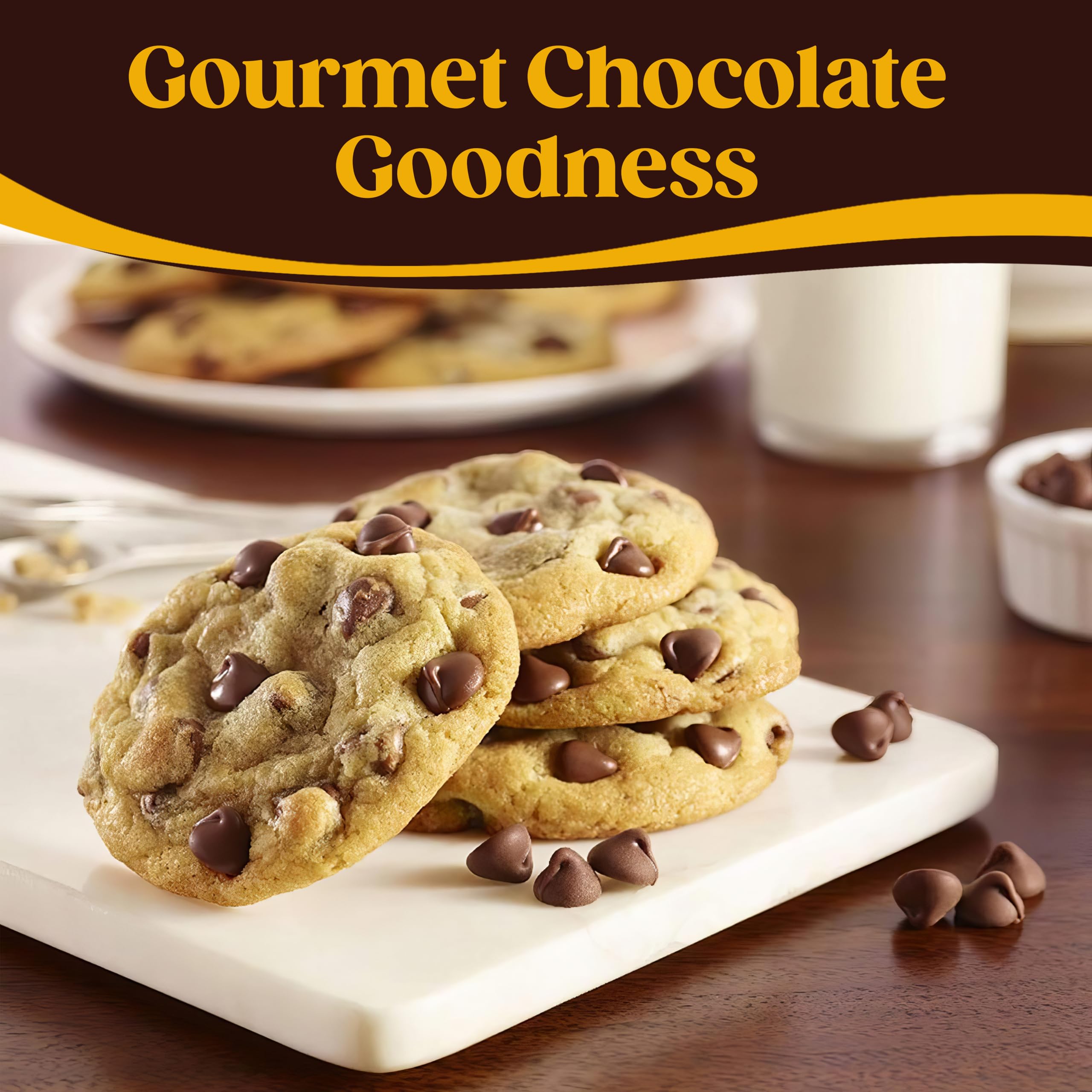 Hershey's Semi-Sweet Mini Baking Chocolate Chips 1 Pound (16 oz) - Premium Quality for Cookies, Muffins & Desserts | Ideal for Baking, Toppings & DIY Candy Making | Perfect for Holiday Treats & Party Snacks