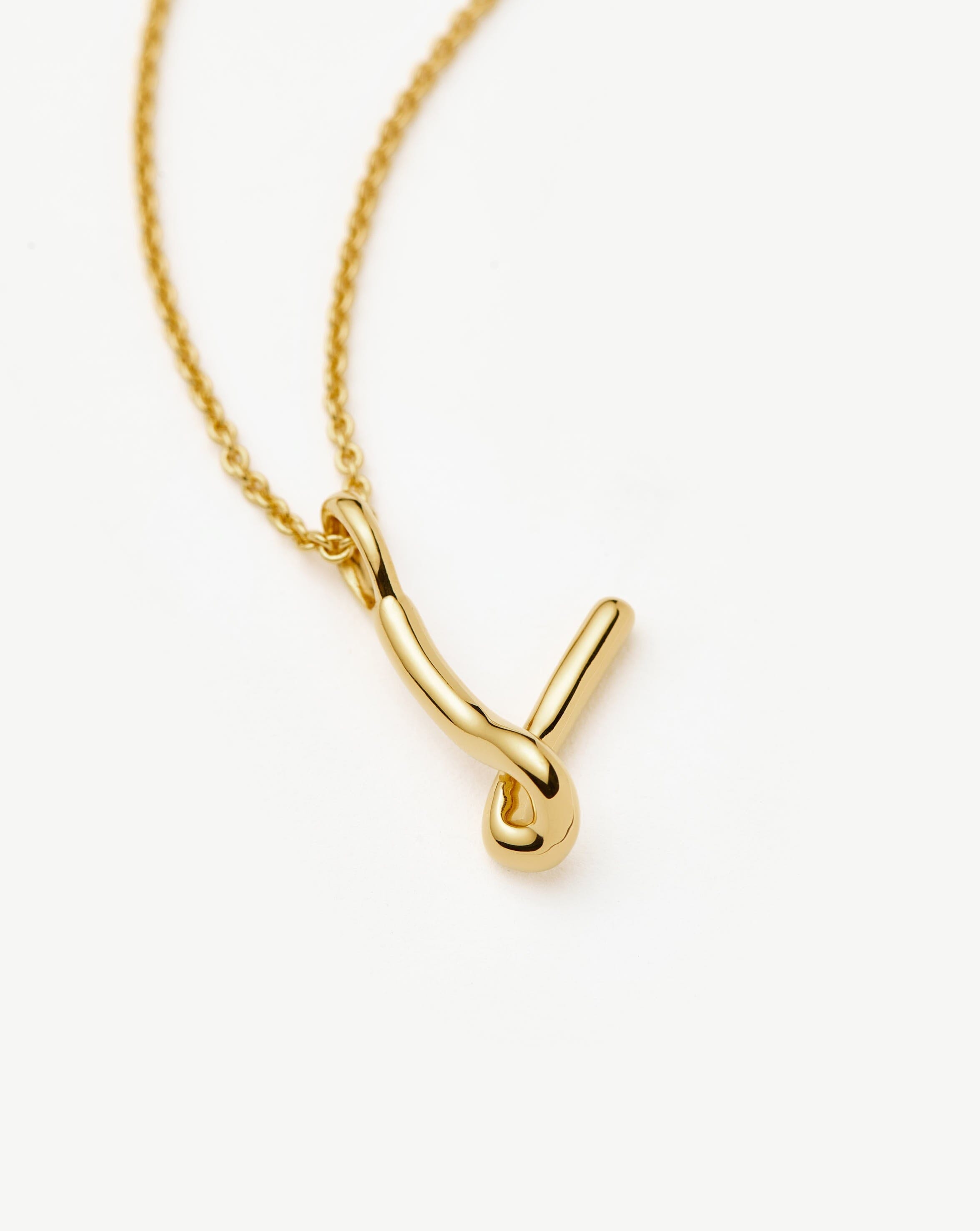 Curly Molten Mini Initial Necklace Letter V | 18k Gold Vermeil Personalized Jewelry for Women | Perfect Gift for Birthday, Anniversary & Valentine's Day