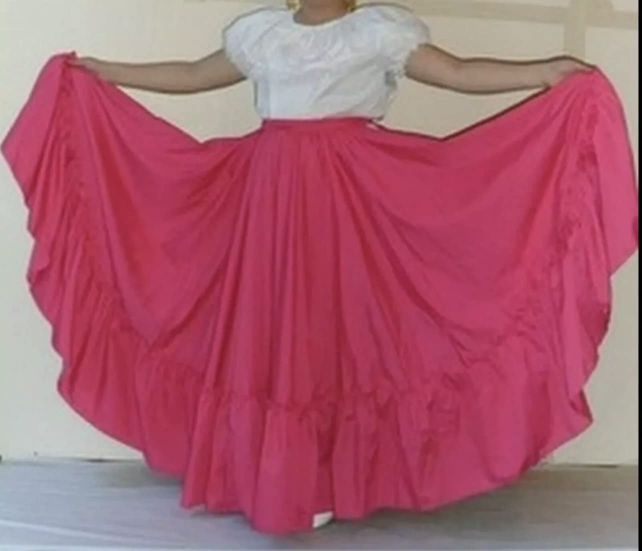 Mexican Folklorico Dance Skirt for Women - Flamenco Bomba Belly Dance Skirt with Double Flare (Falda Doble Vuelo) - Perfect for Performances, Practice & Cultural Events
