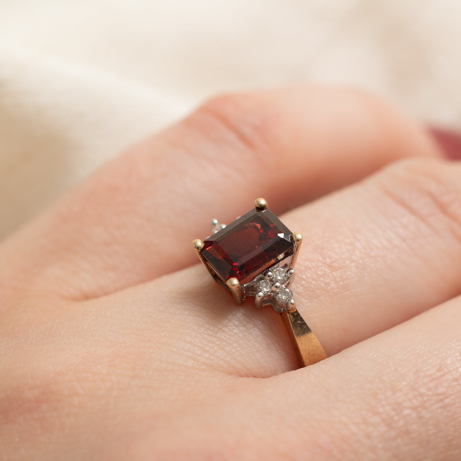 Garnet & Diamond Reverse Tapered Ring - 2.00ct Garnet & 0.09ctw Diamond - Size 6.5 - Elegant Wedding Band, Anniversary Gift, Valentine's Day Jewelry for Women