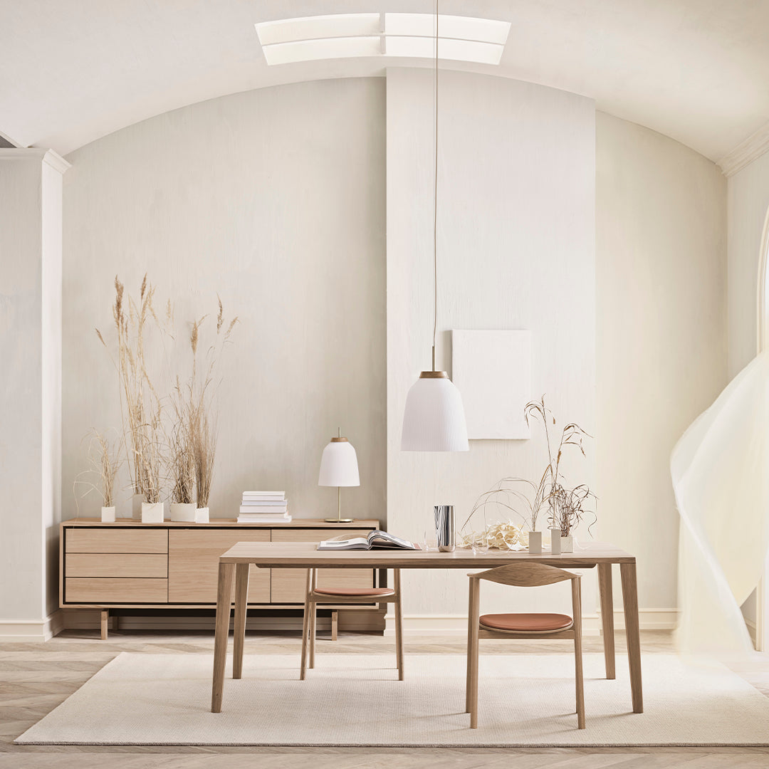 Elegant Rectangular Dining Table for Home & Restaurant - Perfect for Family Dinners, Entertaining Guests & Fine Dining