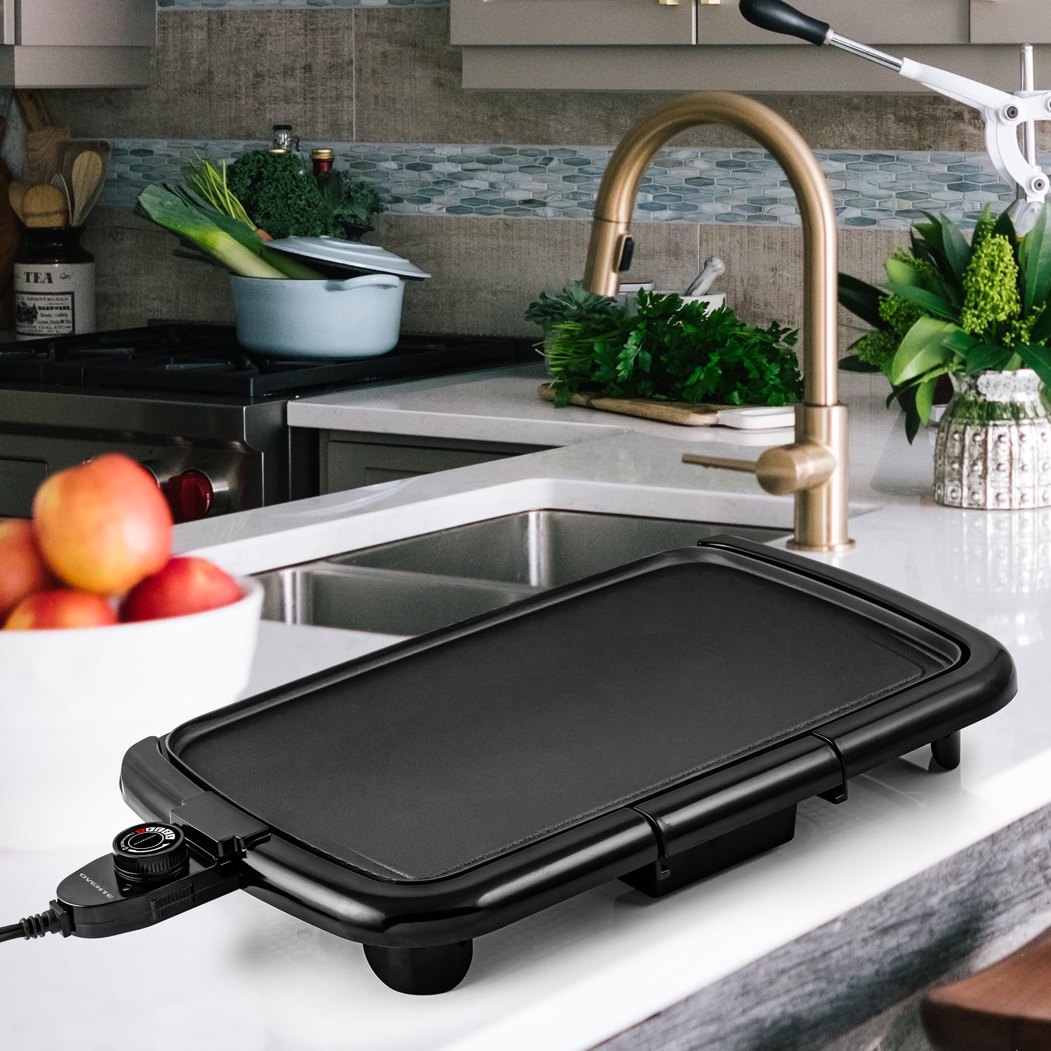 OVENTE Electric Griddle 16x10 Inch Non-Stick Indoor Grill with Adjustable Thermostat - Perfect for Pancakes, Burgers, Eggs & Breakfast Cooking - Black GD1610B - Ideal for Home Kitchens, Dorms & Small Spaces