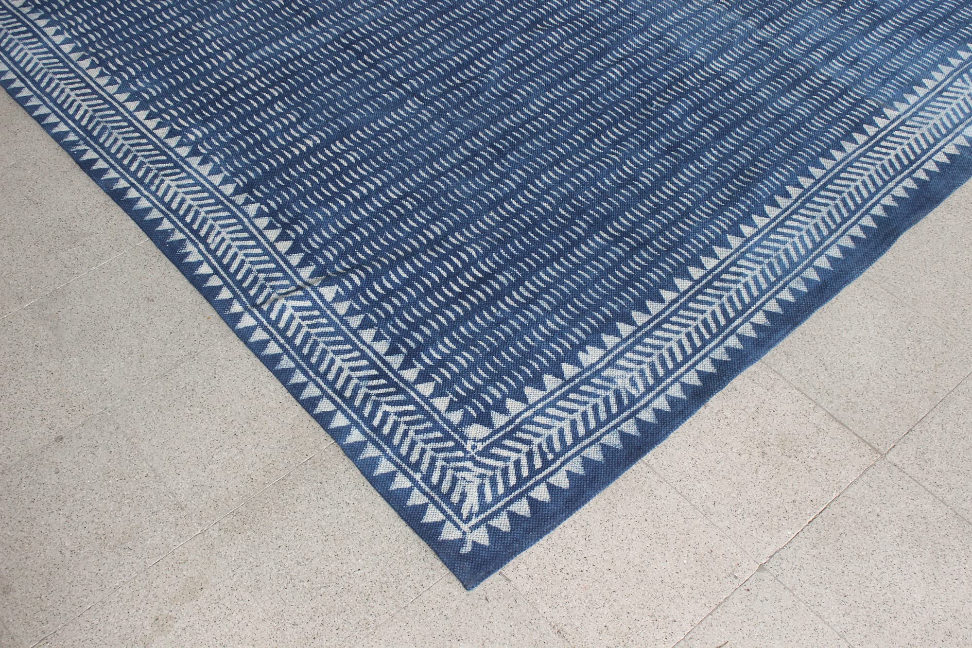 Blue Boho Rug - Easy Washable Dabu Print Bohemian Cotton Rug for Kitchen, Bathroom, Bedroom & Hallway - 210x210 cm (7x7 Feet) Farmhouse Tribal Tassel Design - Perfect for Bohemian Decor, Farmhouse Style Homes & Cozy Spaces