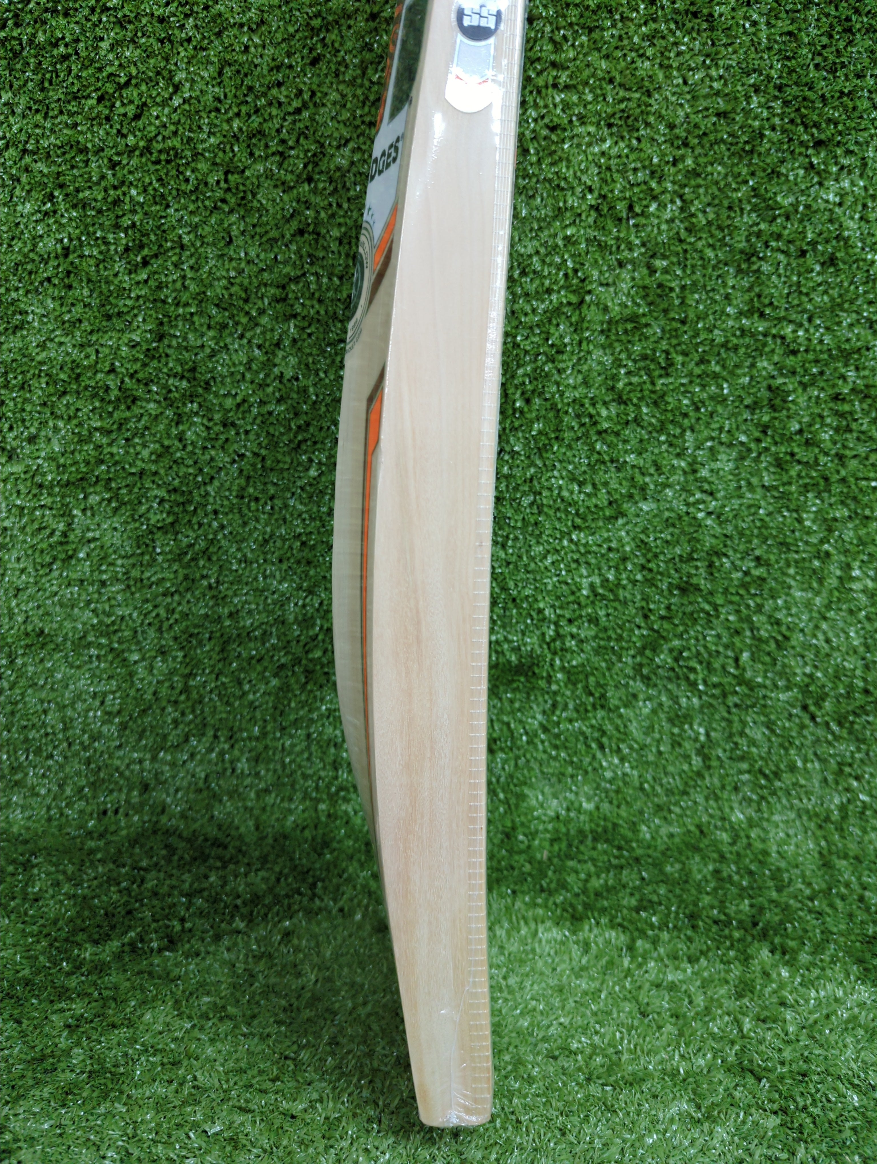 Premium SS Ravindra Jadeja Kashmir Willow Cricket Bat - Lightweight & Durable for Professional & Casual Play - Perfect for Matches, Practice & Training
