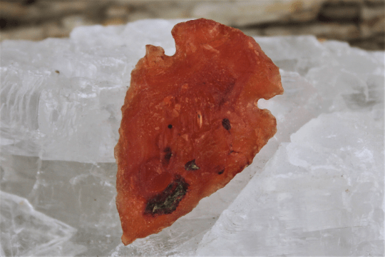 Handmade Carved Carnelian Arrowheads - Set of 2 for Jewelry Making, Necklace Pendants & Spiritual Healing Crystal Collection - Perfect for DIY Crafts, Gift Giving and Meditation Accessories