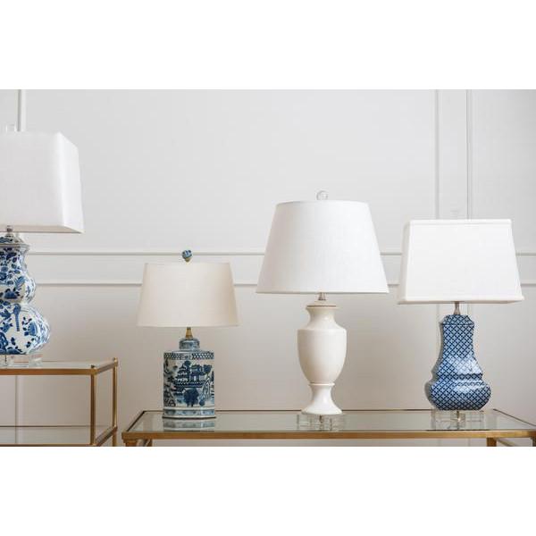 White Empire Lamp - Modern LED Table Lamp for Bedroom, Living Room & Office - Stylish Home Decor Lighting with Adjustable Brightness