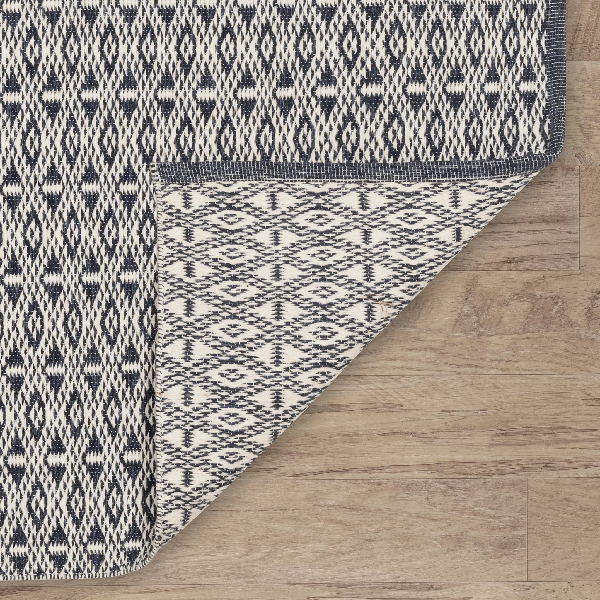 Handwoven Cotton Area Rug - Soft & Durable Blue Boho Rug for Living Room, Bedroom & Nursery | Eco-Friendly Home Decor