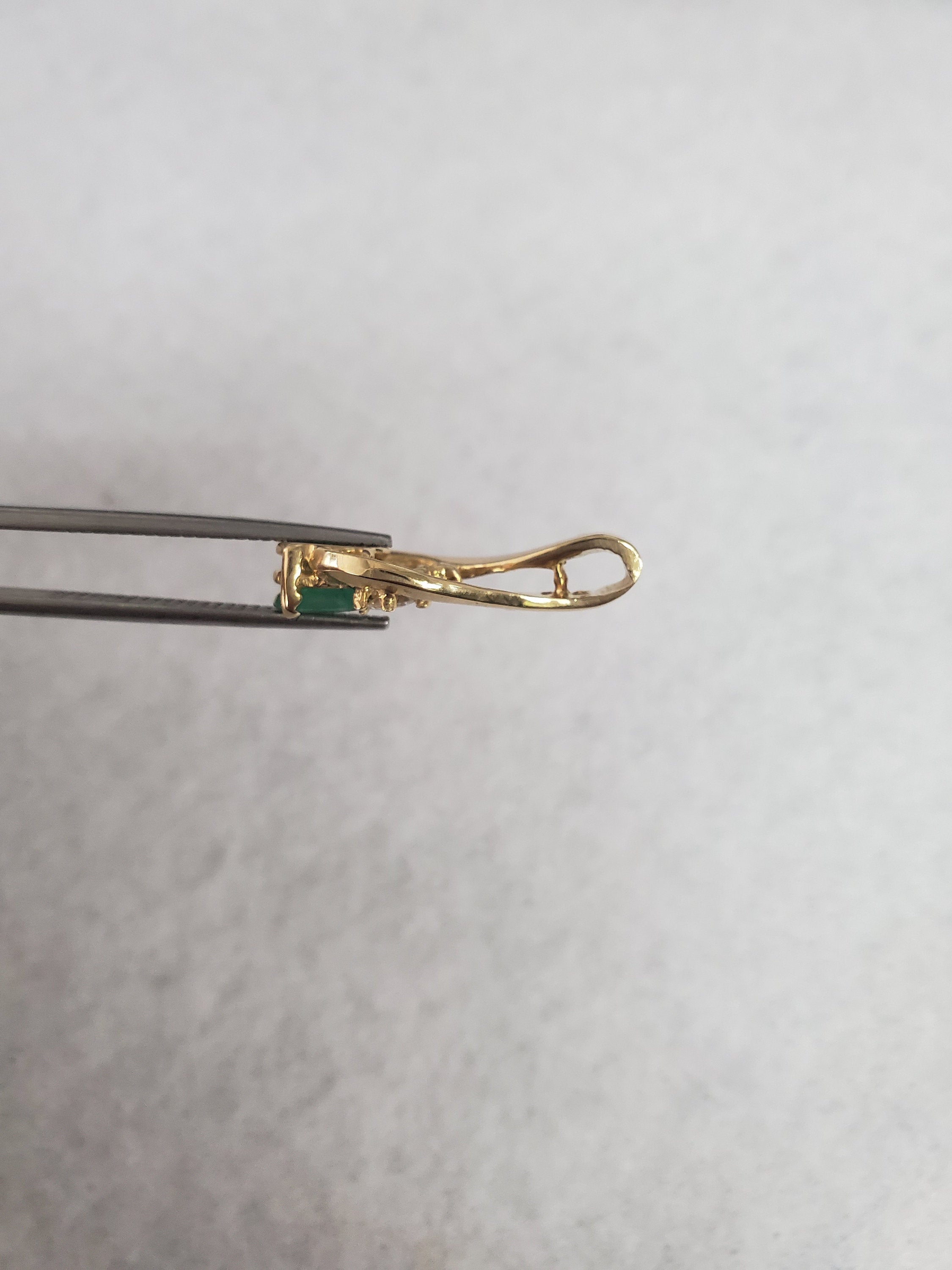 Exquisite 0.78ct Oval Emerald & Diamond Pendant in 14K Yellow Gold - Elegant Necklace for Weddings, Anniversaries & Special Occasions