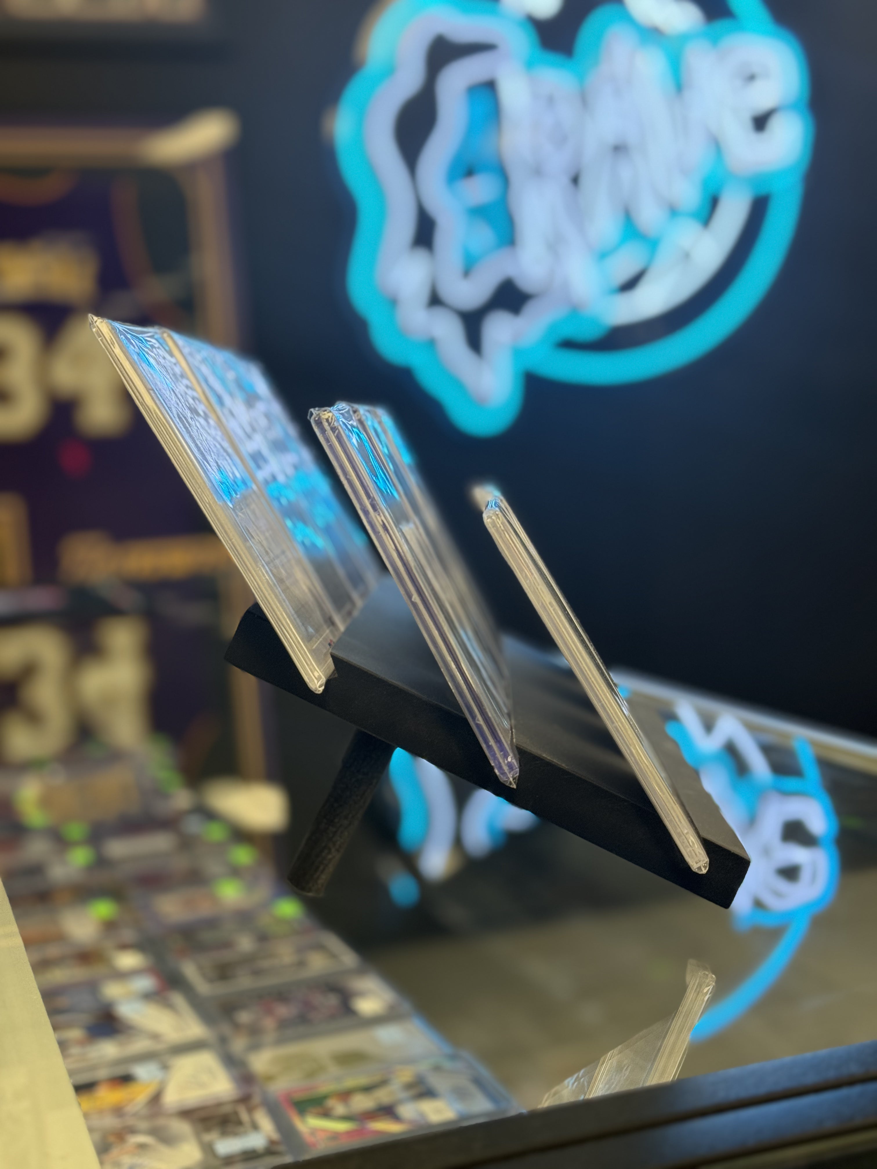 Crave Displays - Premium Digital Signage & Advertising Screens for Retail, Restaurants, and Corporate Spaces
