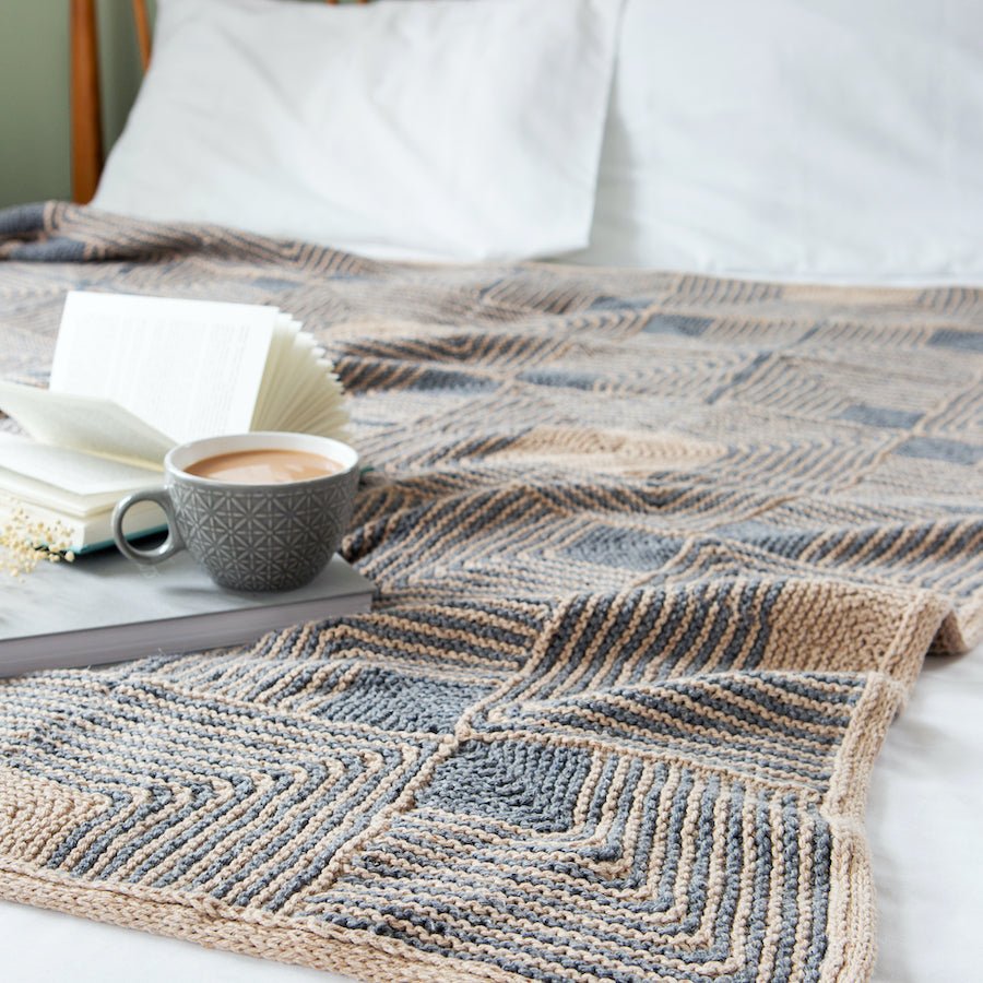DIY Geometric Blanket Knitting Kit for Beginners - Soft Chunky Yarn & Easy Pattern - Perfect for Home Decor, Gifts, and Cozy Winter Nights