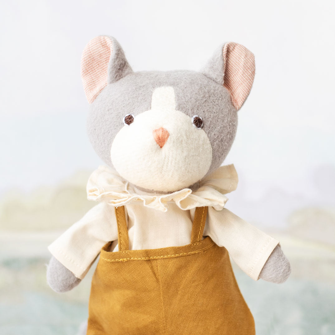 Gracie Cat - Premium Cat Supplies & Accessories for Happy & Healthy Pets | Perfect for Indoor & Outdoor Play
