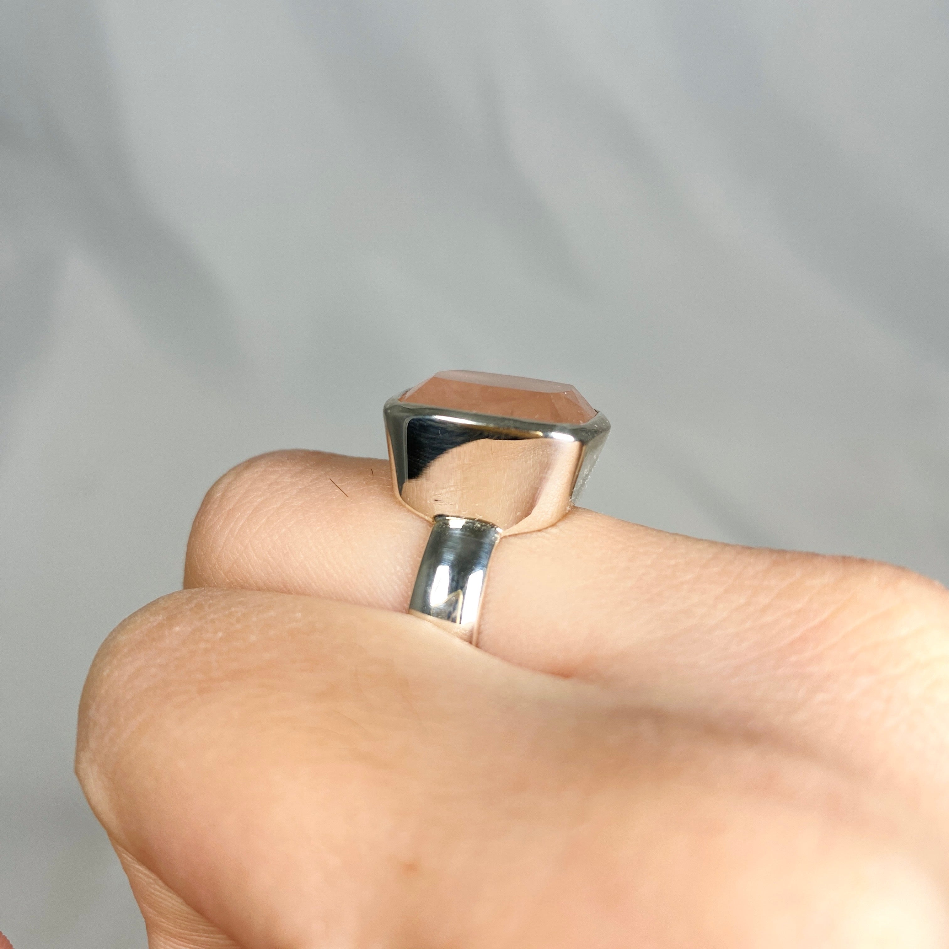 Rose Quartz Square Faceted Ring - Size 9 - KRGJ2997 | Elegant Healing Crystal Jewelry for Women, Perfect for Meditation, Yoga & Spiritual Gifts