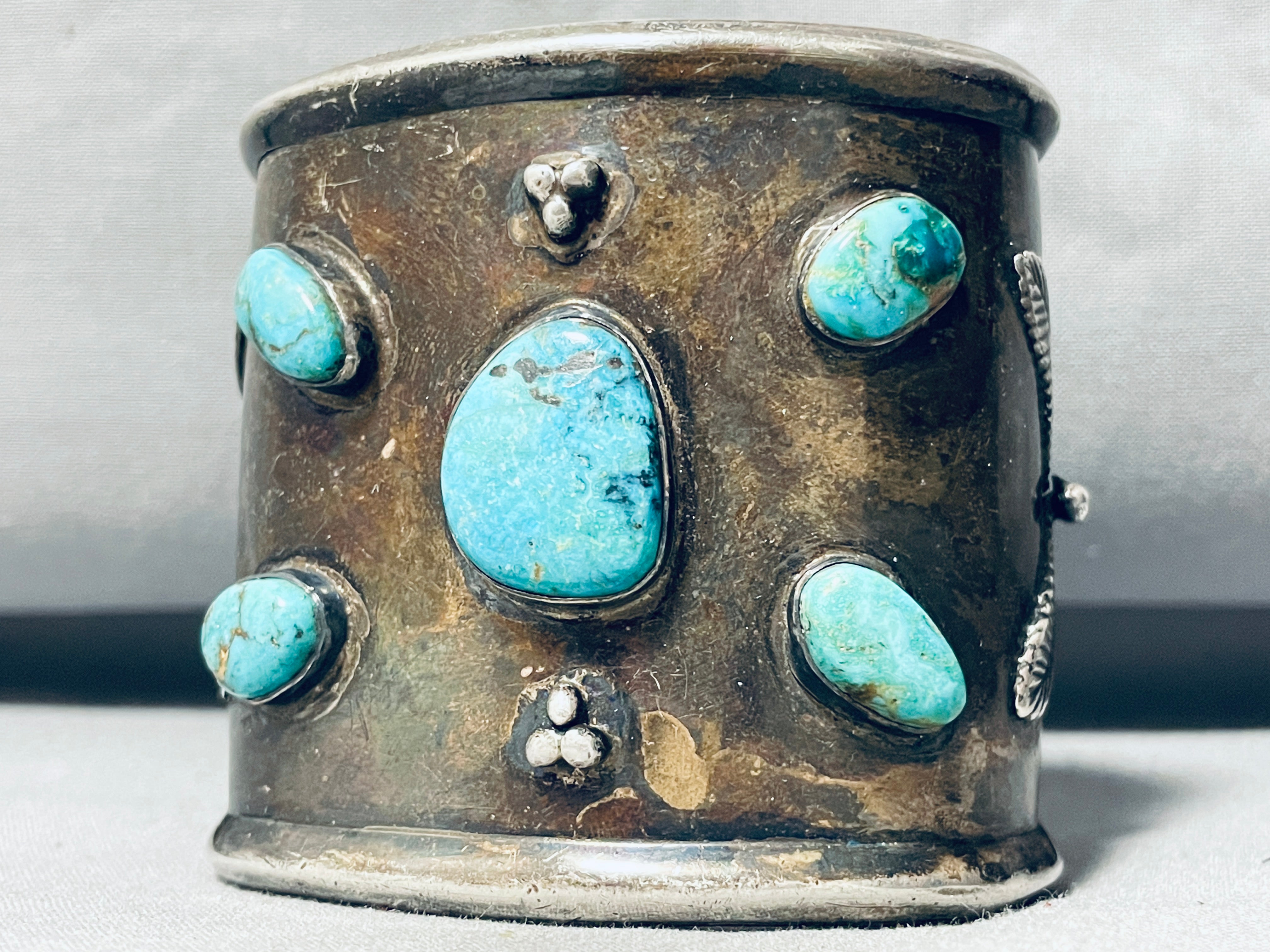 117g Vintage Navajo Turquoise Sterling Silver Bracelet - Authentic Native American Jewelry for Women, Handmade Southwest Style, Perfect for Boho Fashion & Gift Giving