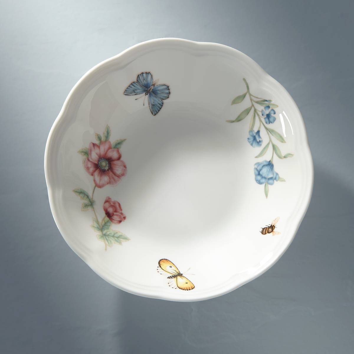 Butterfly Meadow Fruit Bowl - Elegant Ceramic Serving Bowl for Fresh Fruits, Snacks & Desserts - Perfect for Kitchen, Dining Table & Party Decor