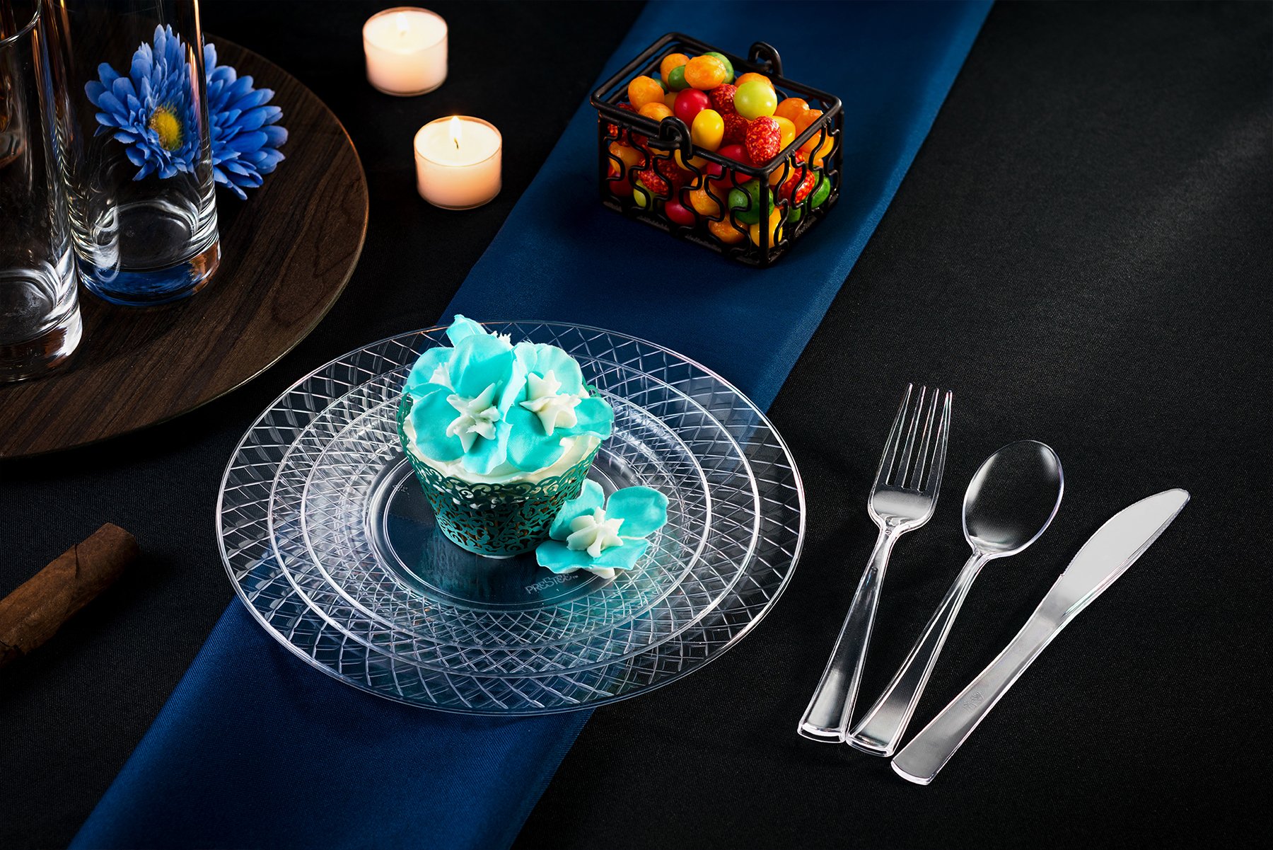 Prestee 7.5-inch Clear Plastic Disposable Plates (72 Count) - Heavy Duty Party Plates for Cake, Salad, Appetizer, Dinner & Dessert - Perfect for Weddings, Holidays, Easter & Special Events - Durable Event Supplies for Indoor/Outdoor Gatherings