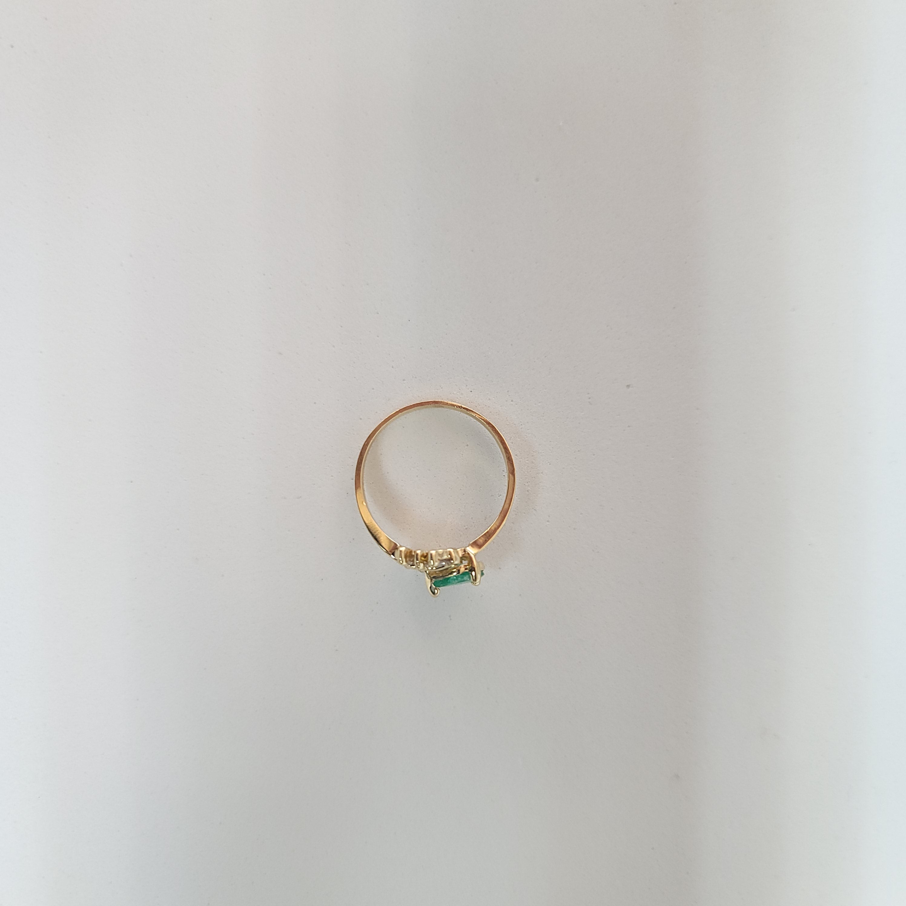 1.00cttw Pear Shaped Emerald & Diamond Wedding Band in 14k Yellow Gold – Elegant Engagement Ring for Women, Perfect for Bridal Jewelry & Anniversary Gifts