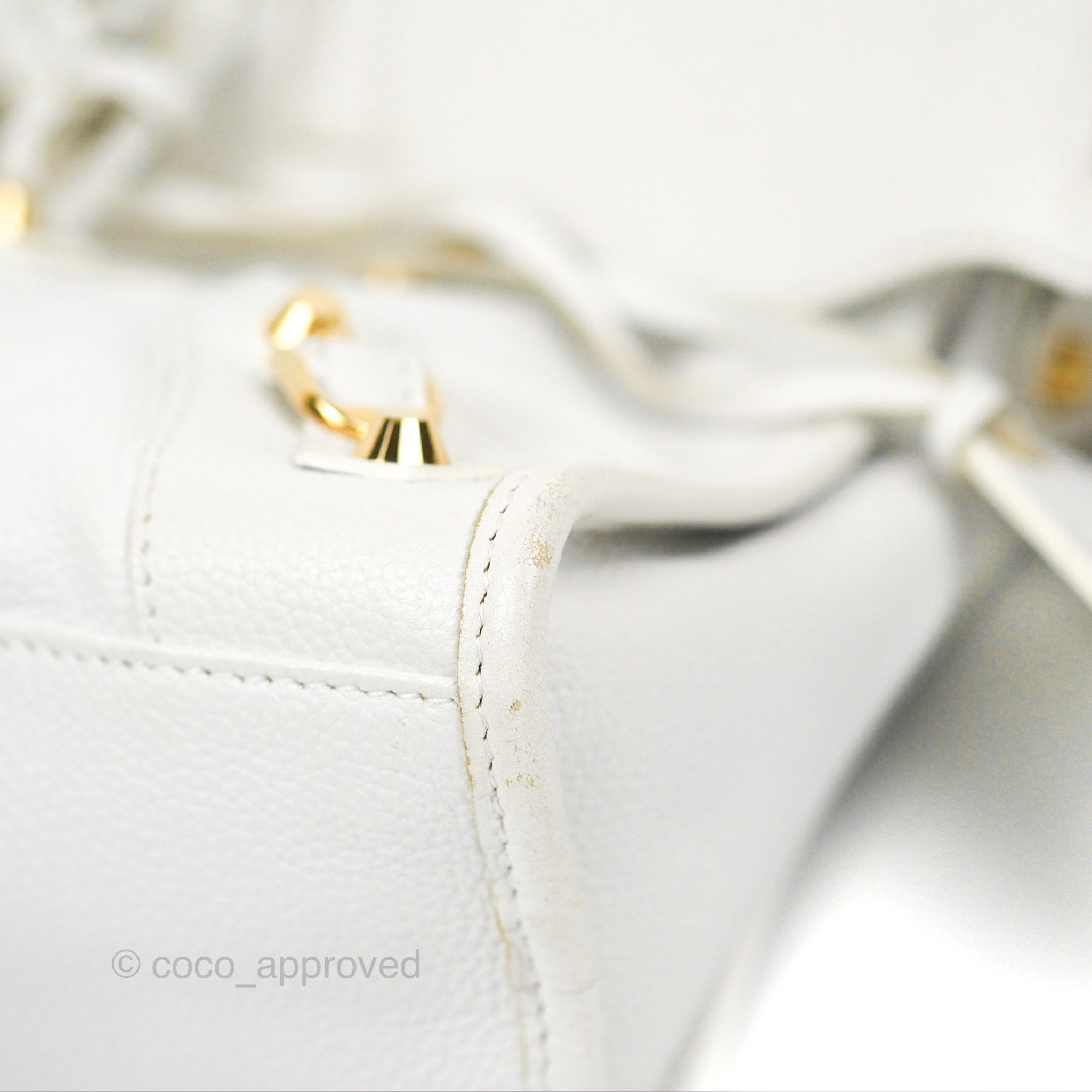 Balenciaga Classic Small City Bag in White Aged Calfskin with Gold Hardware - Perfect for Everyday Luxury & Fashion Outfits