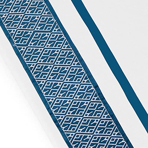 17: White & Teal