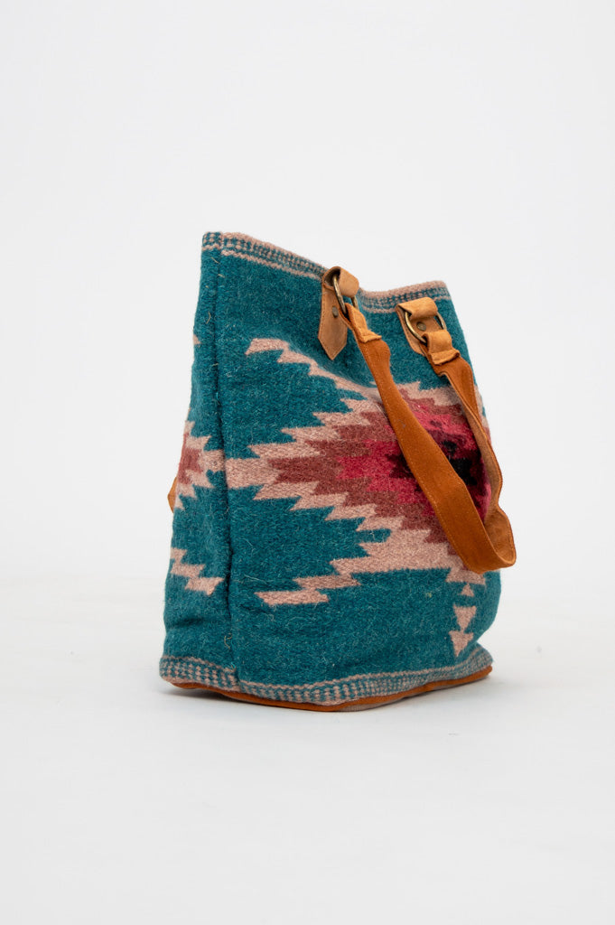 Stylish Women's Handbag B314 - Fashionable Crossbody Purse for Everyday Use, Work & Travel | Trendy & Durable Design