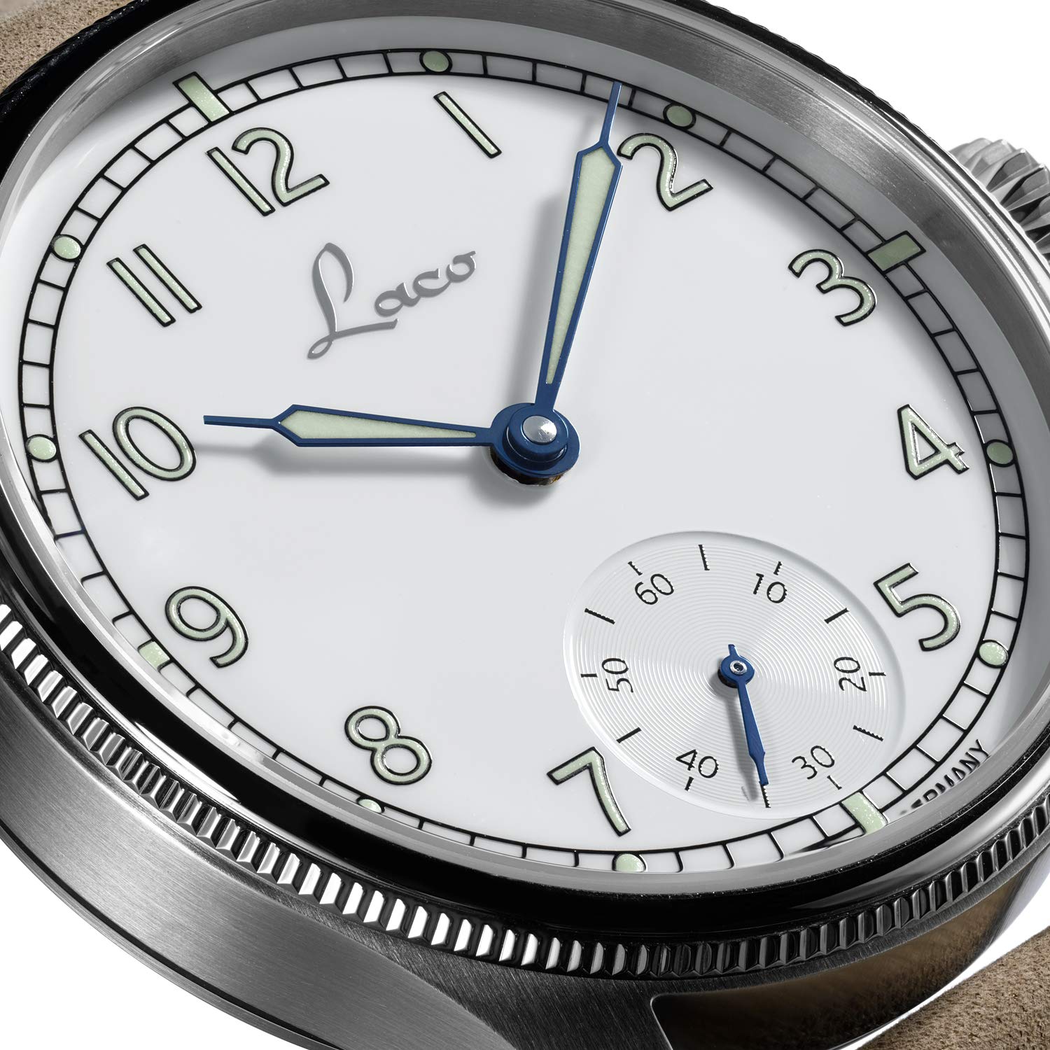 Cuxhaven 862104 42.5mm Navy Blue Hand-Winding Classic Railroad Watch for Men - Perfect for Vintage Style, Business Attire & Train Enthusiasts