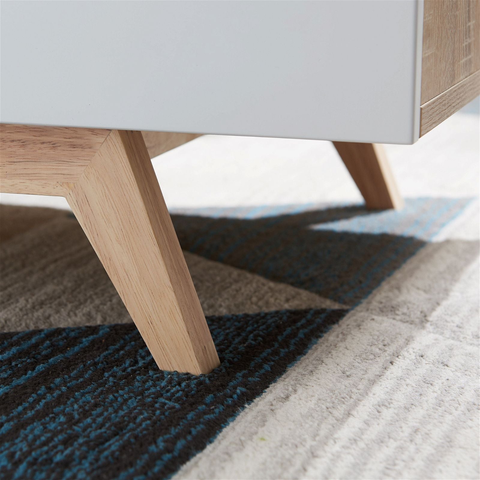 Criterion Silverton Solid Oak Coffee Table - Modern Living Room Furniture for Home Decor & Relaxation