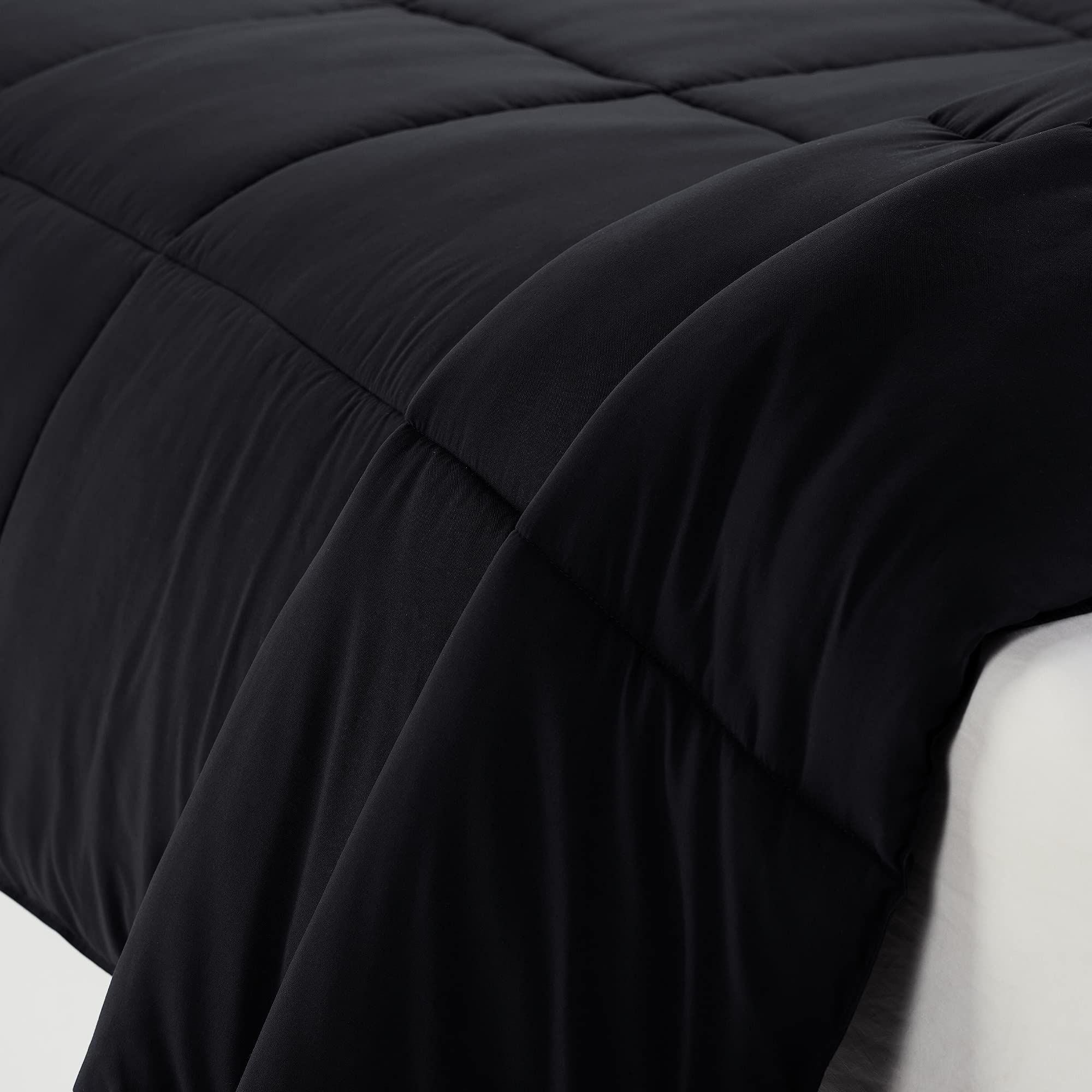 SERTA Simply Clean Ultra Soft Hypoallergenic 3-Piece Comforter Set - Full/Queen Size, Black - Perfect for Allergy Relief & Cozy Bedroom Decor