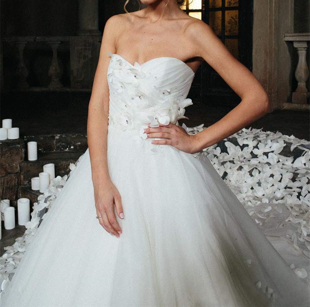 Elegant Women's Tulle Wedding Dress Ball Gown A-Line Bridal Gown with Butterfly Details - Perfect for Bridal Showers, Weddings & Formal Events