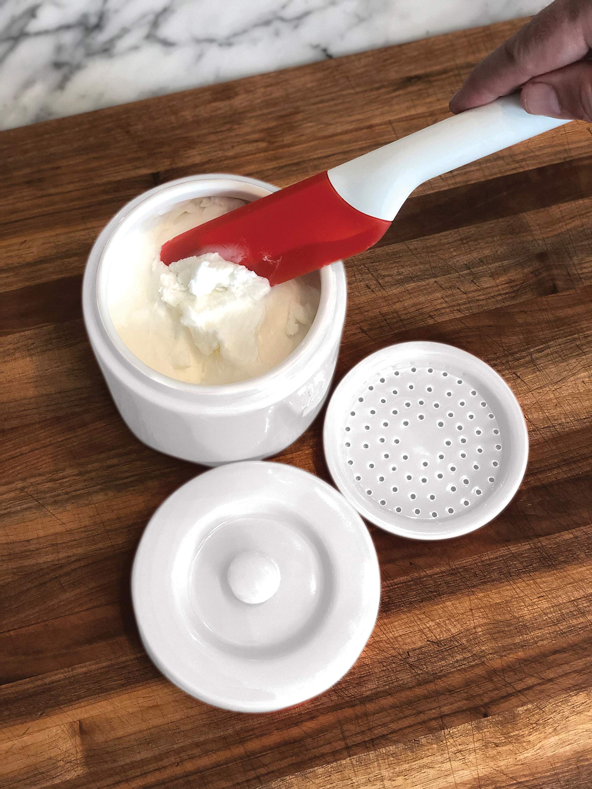 Fox Run 6238 Porcelain Grease Container - White | Durable Kitchen Grease Keeper for Cooking, Frying & Baking | Perfect for Restaurants, Home Kitchens & Outdoor BBQs