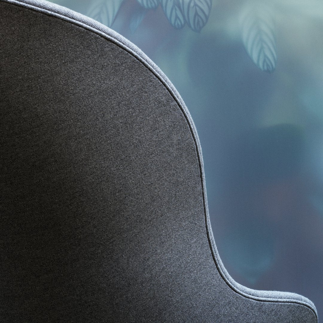 Premium Hyg Lounge Chair with Sturdy 4-Leg Base - Perfect for Living Room, Bedroom, or Office Relaxation