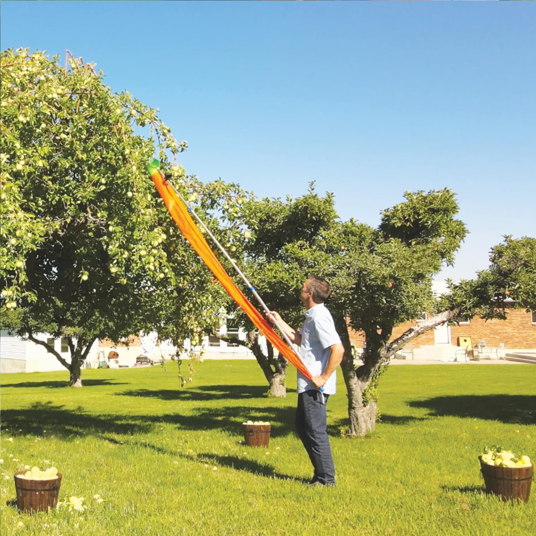 Easy Pickins EP-FH-1 Fruit Picker Basket with Funnel - Lightweight Harvesting Tool for Apples, Pears, Oranges - Perfect for Home Garden, Orchard, and Backyard Fruit Picking (Green)