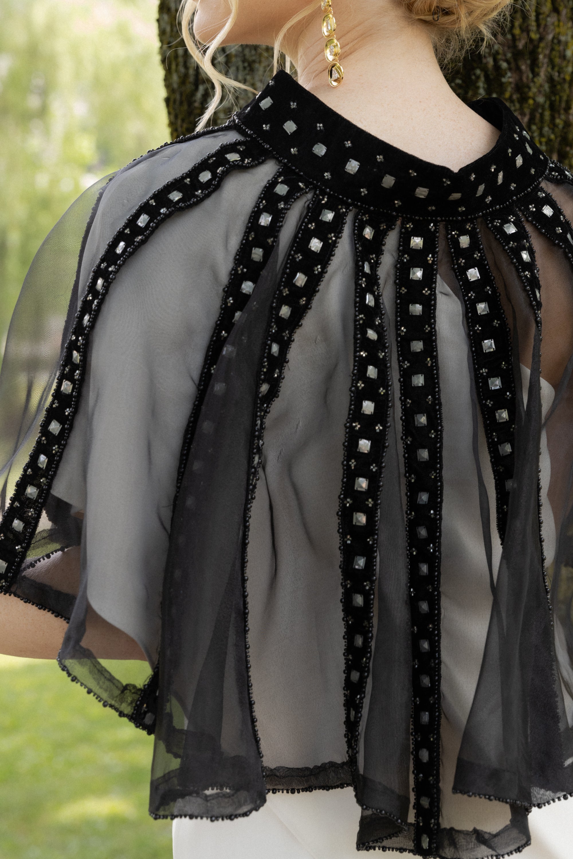 Elegant Sheer Velvet Beaded Capelet Shawl for Women - Perfect for Weddings, Evening Parties & Special Occasions
