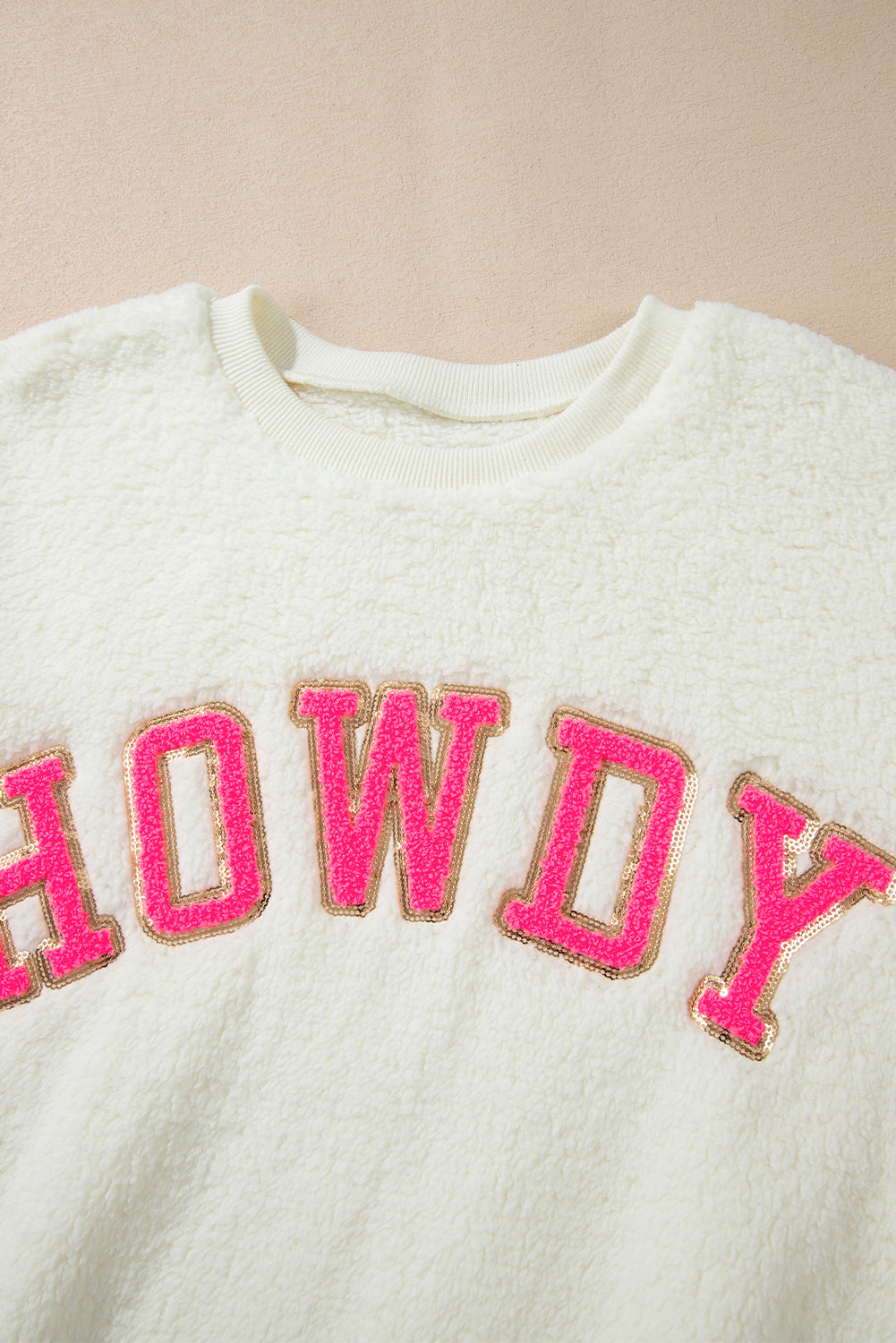 HOWDY Patched Round Neck Sherpa Sweatshirt for Women - Cozy Fleece Pullover with Embroidered Design - Perfect for Winter, Fall and Casual Outings