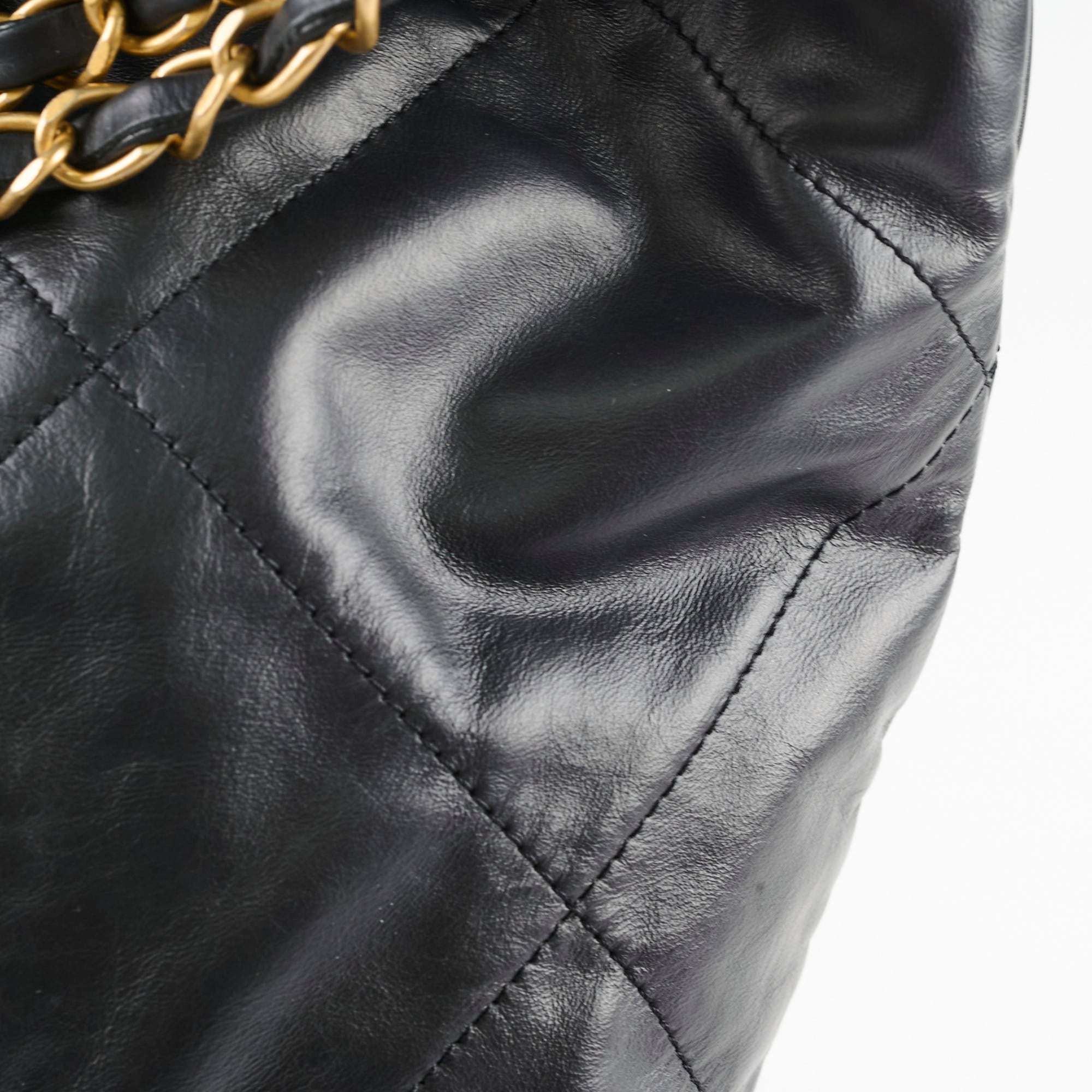 Authentic Chanel Medium 22 Bag in Black with Microchip - Luxury Designer Handbag for Women | Perfect for Evening Events, Date Nights & Special Occasions