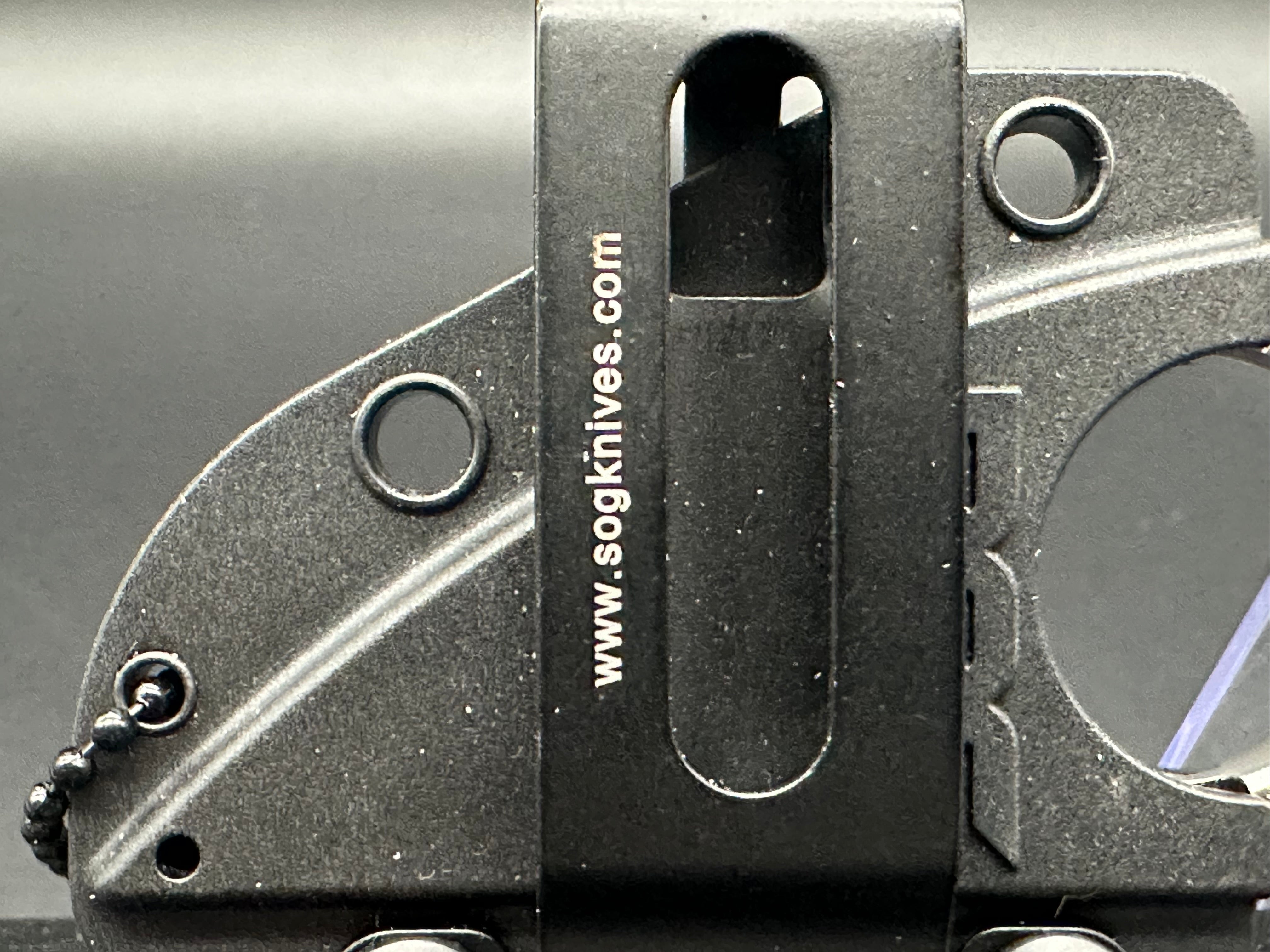 SOG Snarl Neck Knife - Compact Tactical Folding Knife for Survival, Camping & Everyday Carry (EDC) | Perfect for Outdoor Adventures, Hiking & Emergency Preparedness