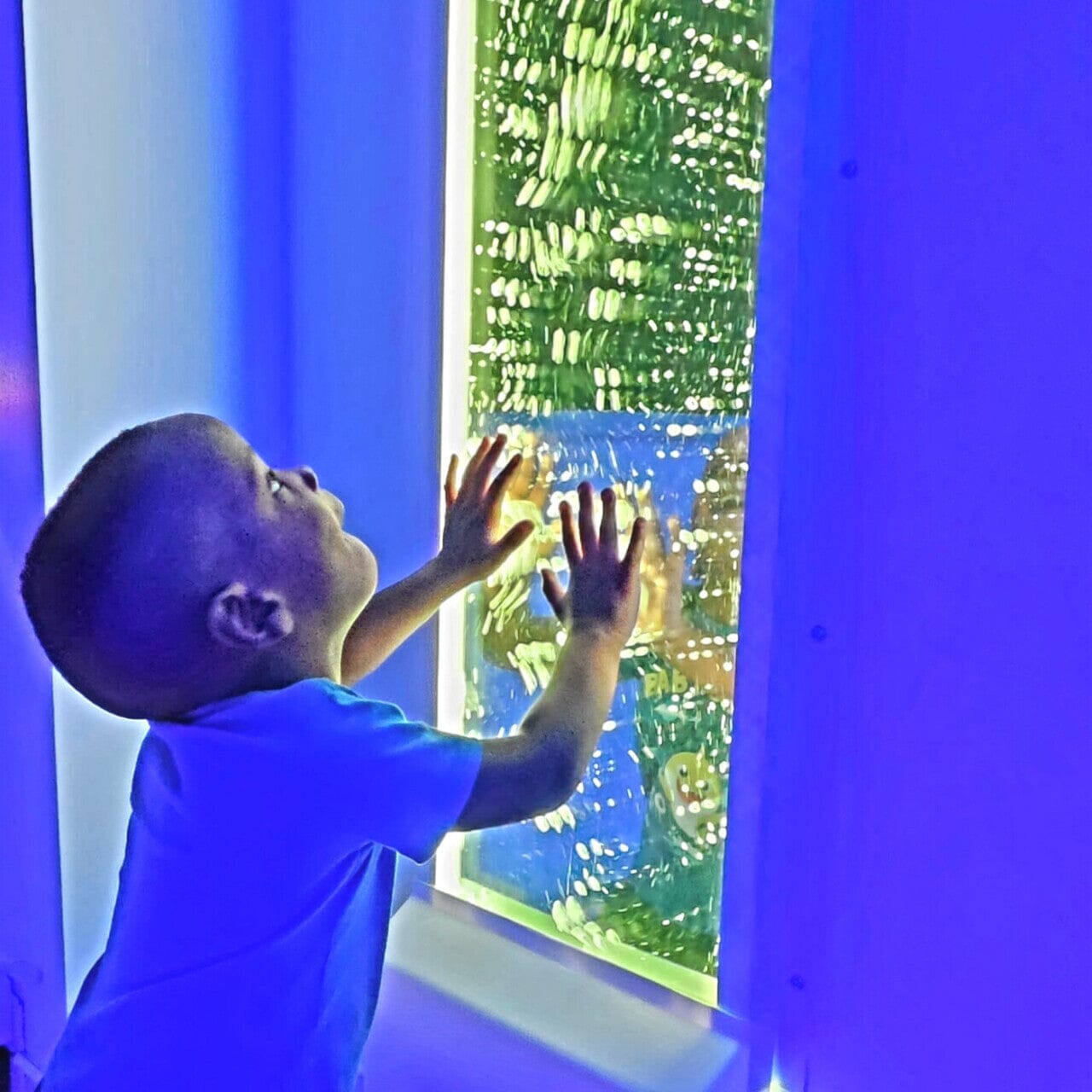 Infinity Bubble Wall - Soothing Water Feature for Home & Office Decor, Aquarium, Spa, and Meditation Spaces