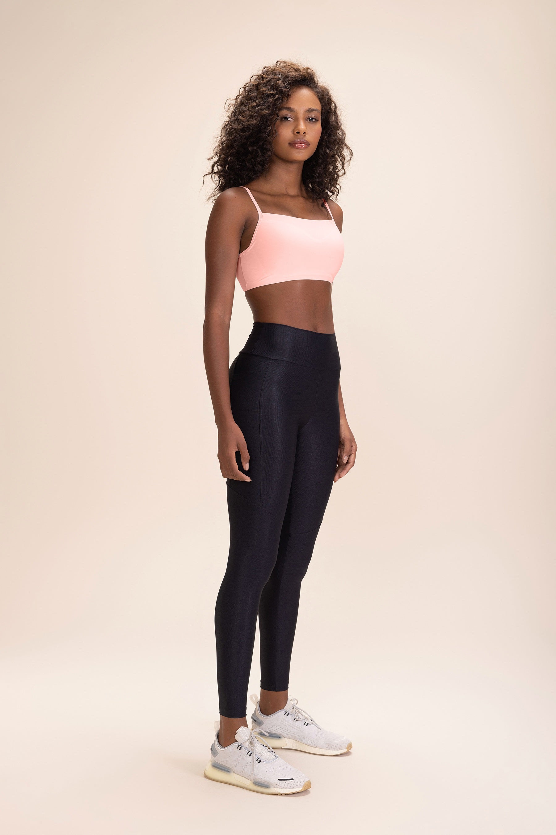High Support Wide Sports Bra for Women - Comfortable & Breathable Workout Top for Running, Yoga & Gym