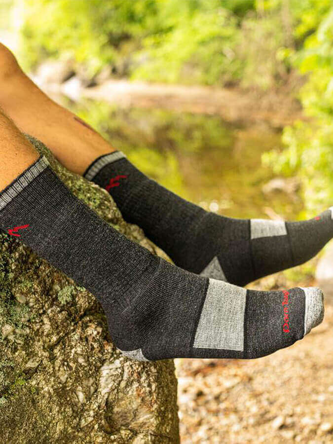 Darn Tough 1405 Men's Hiker Boot Midweight Hiking Socks with Full Cushion - Comfortable & Durable for Outdoor Adventures, Backpacking & Trail Running