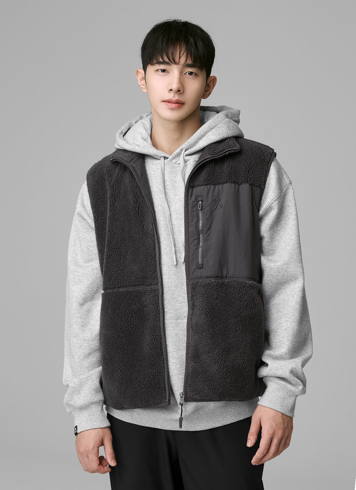 Men's/Women's Multi-Pocket Fleece Vest - Lightweight Warm Jacket for Outdoor Hiking, Camping & Travel | Water-Resistant & Breathable