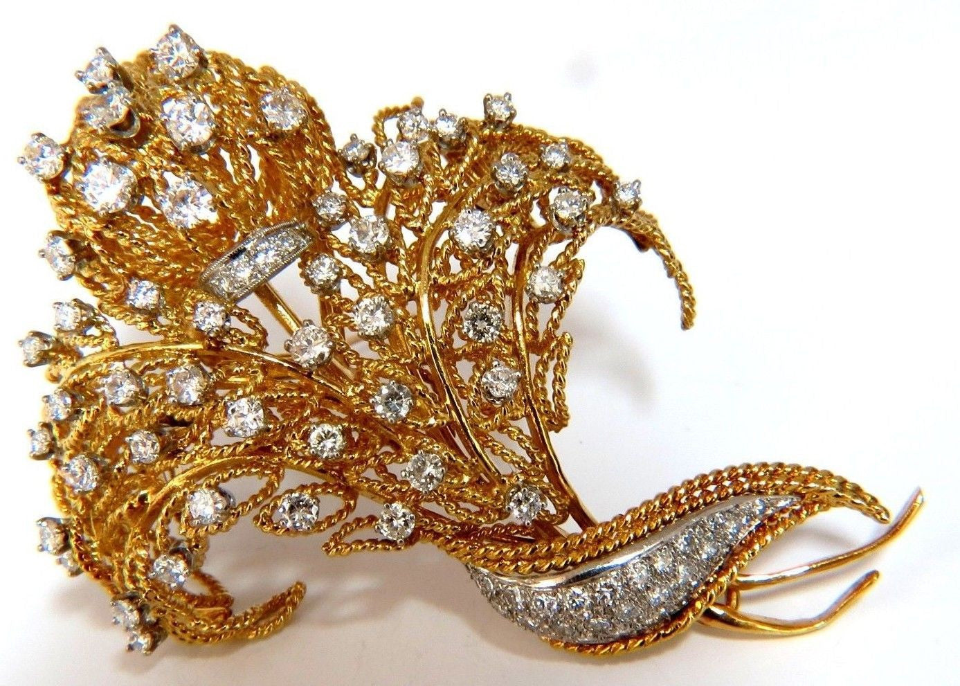 10.00ct Diamond Raised Rope Twist 3D Deco Bundle Pin Brooch in 18K Gold - Elegant Jewelry for Weddings, Parties & Special Occasions