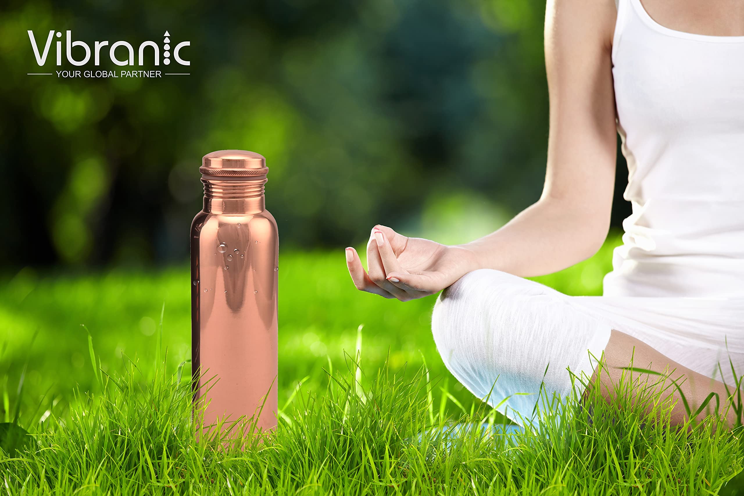 Ayurvedic Pure Copper Water Bottle 34oz - Natural Health Benefits for Hydration, Detox & Immunity - Ideal for Sports, Gym, Yoga & Travel - Made in India - BPA-Free & Eco-Friendly