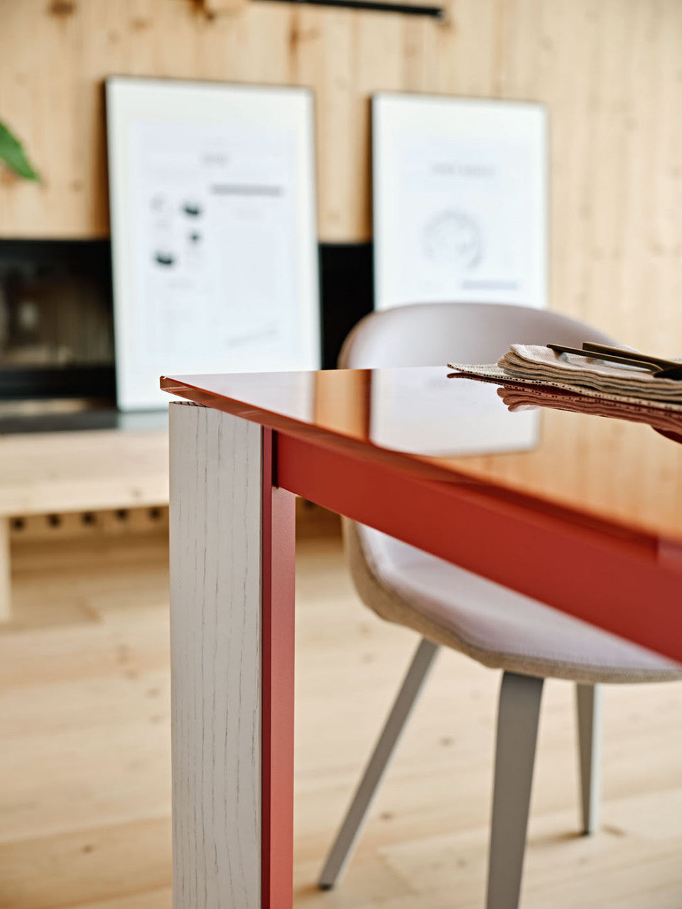 Midj Extendable Dining Table with Blades - Expandable for Small Spaces, Perfect for Apartments & Family Gatherings