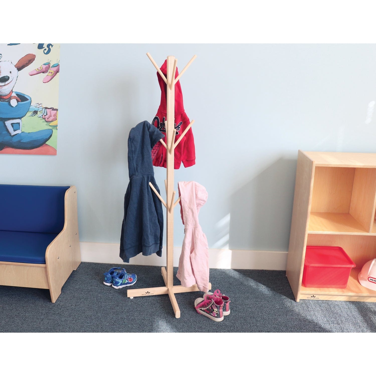 Wooden Dress Up Tree with Pegs - Fun and Educational Toy for Kids - Perfect for Pretend Play, Room Decor, and Montessori Learning