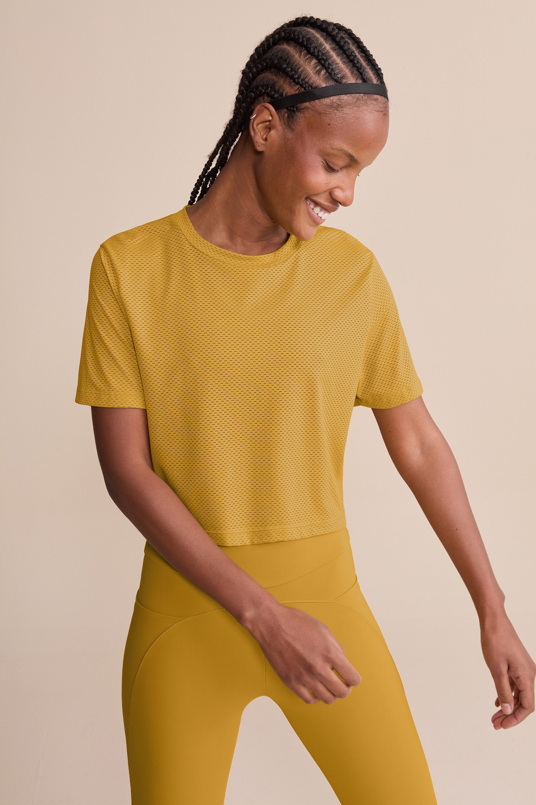 Air Wind Cropped Top - Women's Lightweight Summer T-Shirt for Yoga, Beach & Casual Outfits | Breathable & Comfortable