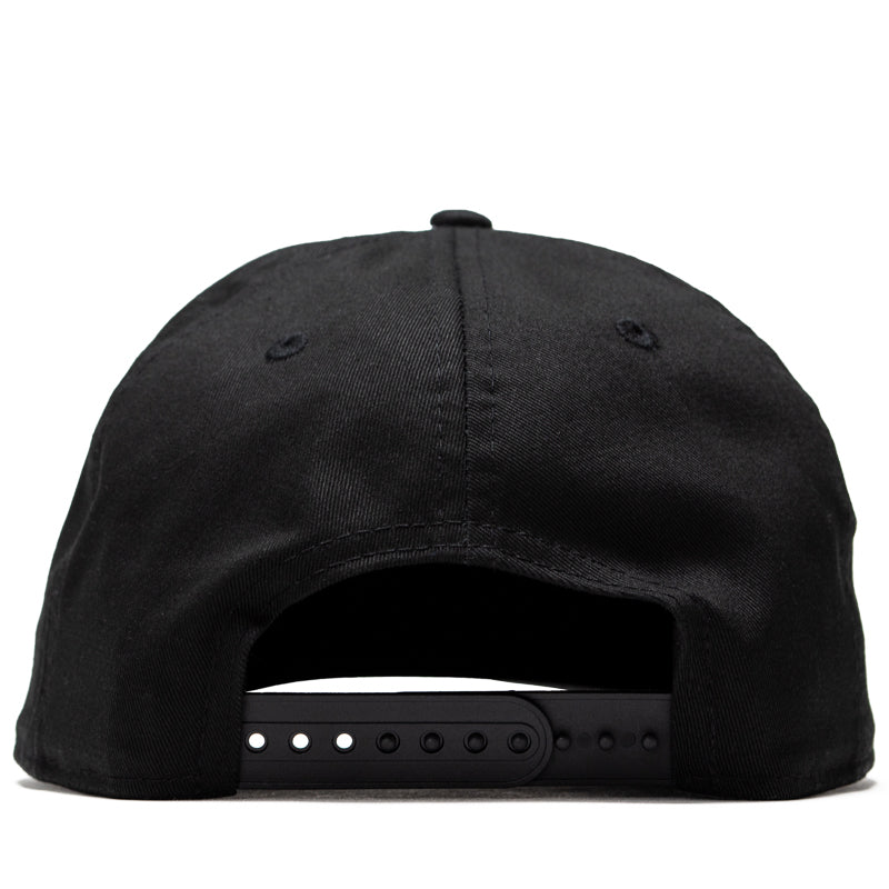 New Era Alpine x San Antonio Spurs Austin 9FIFTY Pre-Curve Snapback Cap - Black | Official NBA Hat for Basketball Fans & Streetwear Style